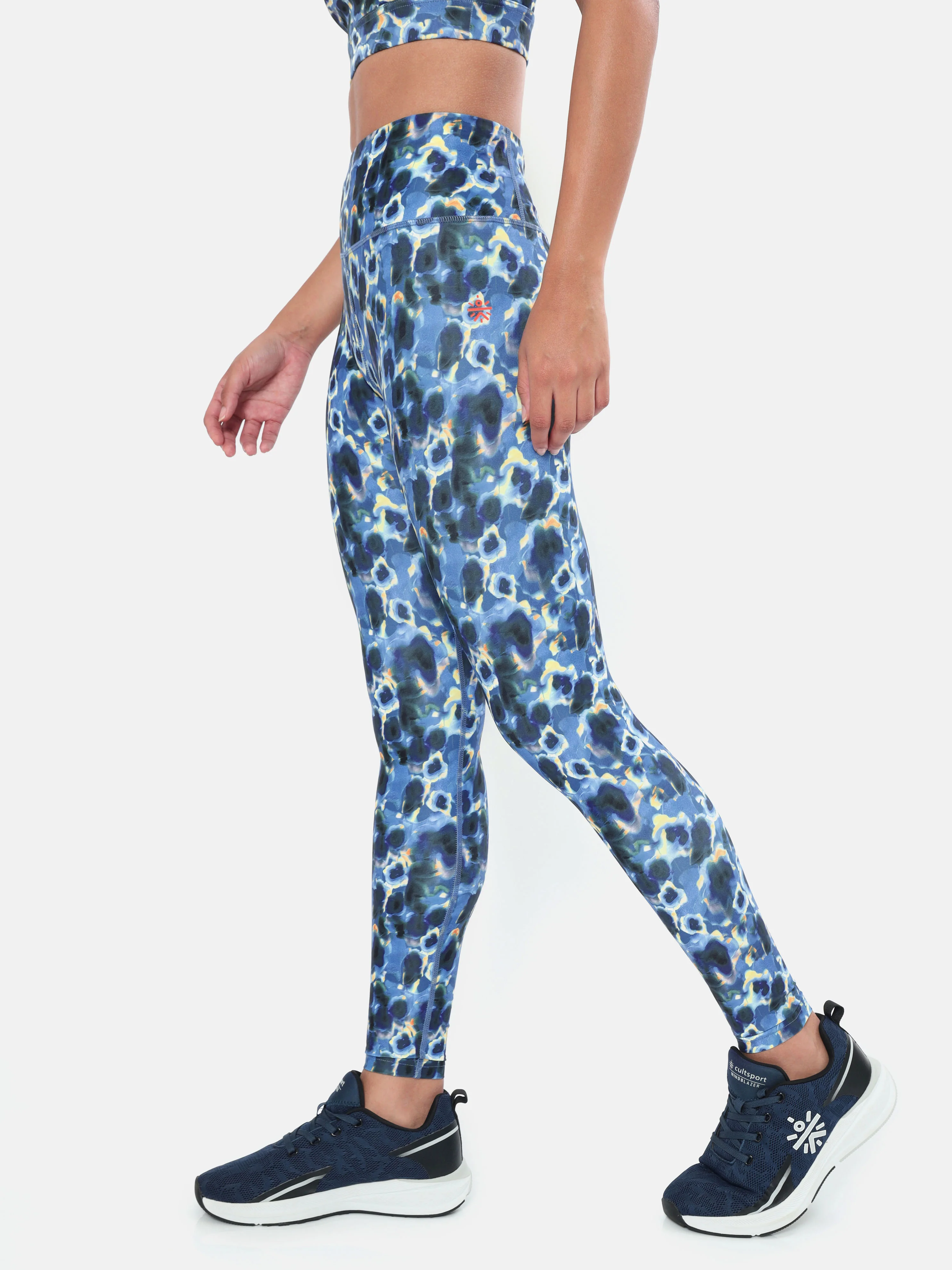 Absolute Fit Tights with Back Pocket - Image 3