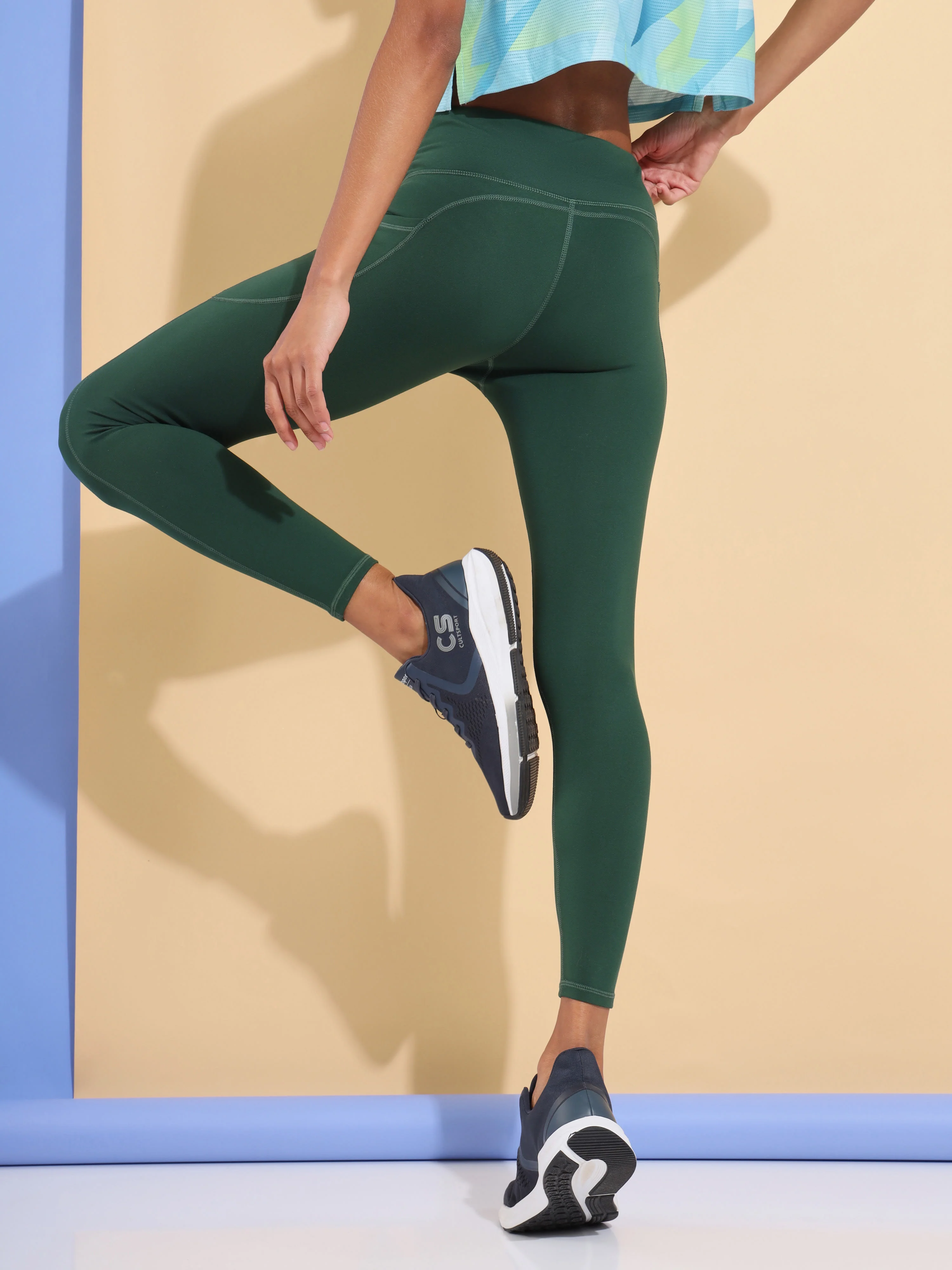 AbsoluteFit Essential Green Tights With Pockets - Image 5