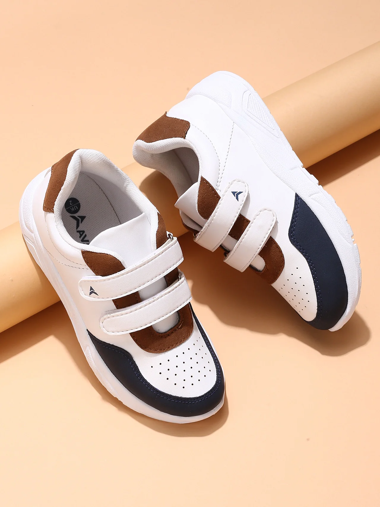 Avant Kids VeloX Sneaker - White - Image 11