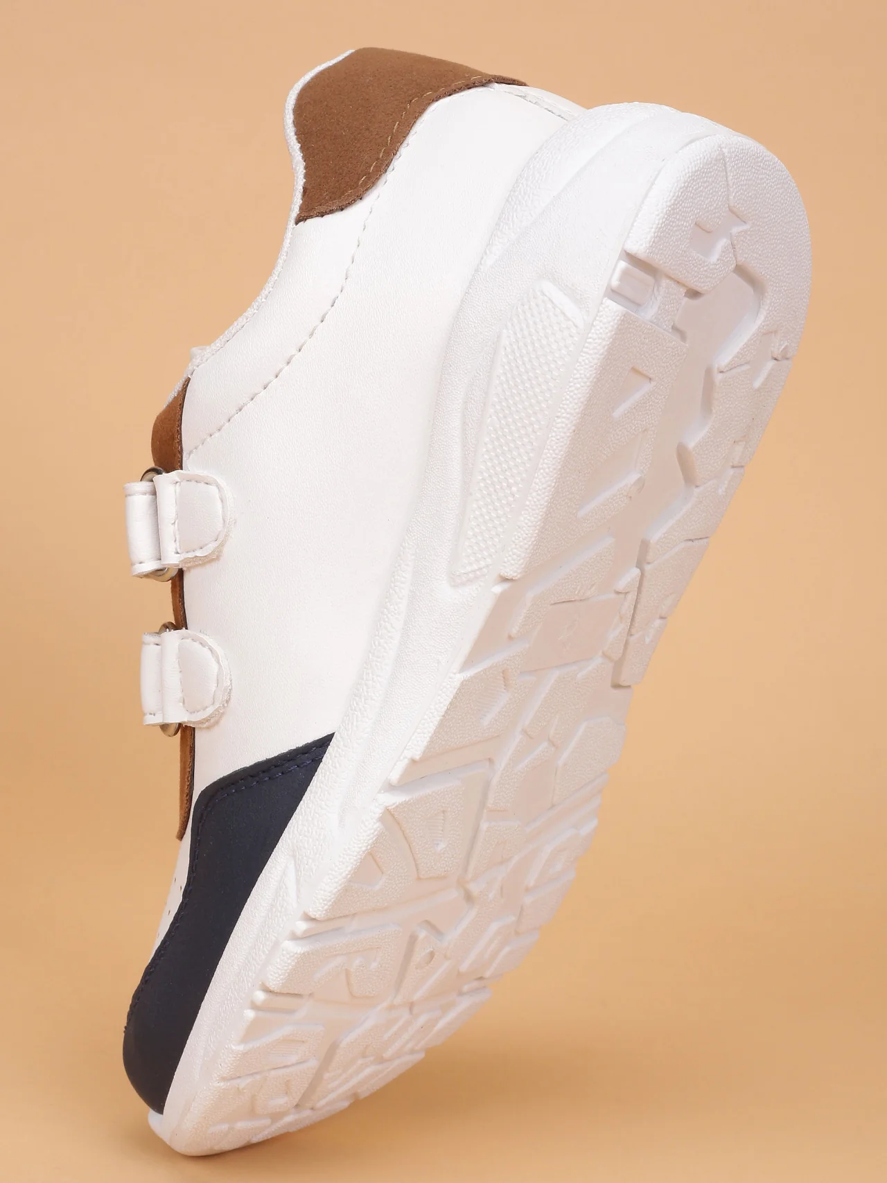 Avant Kids VeloX Sneaker - White - Image 9