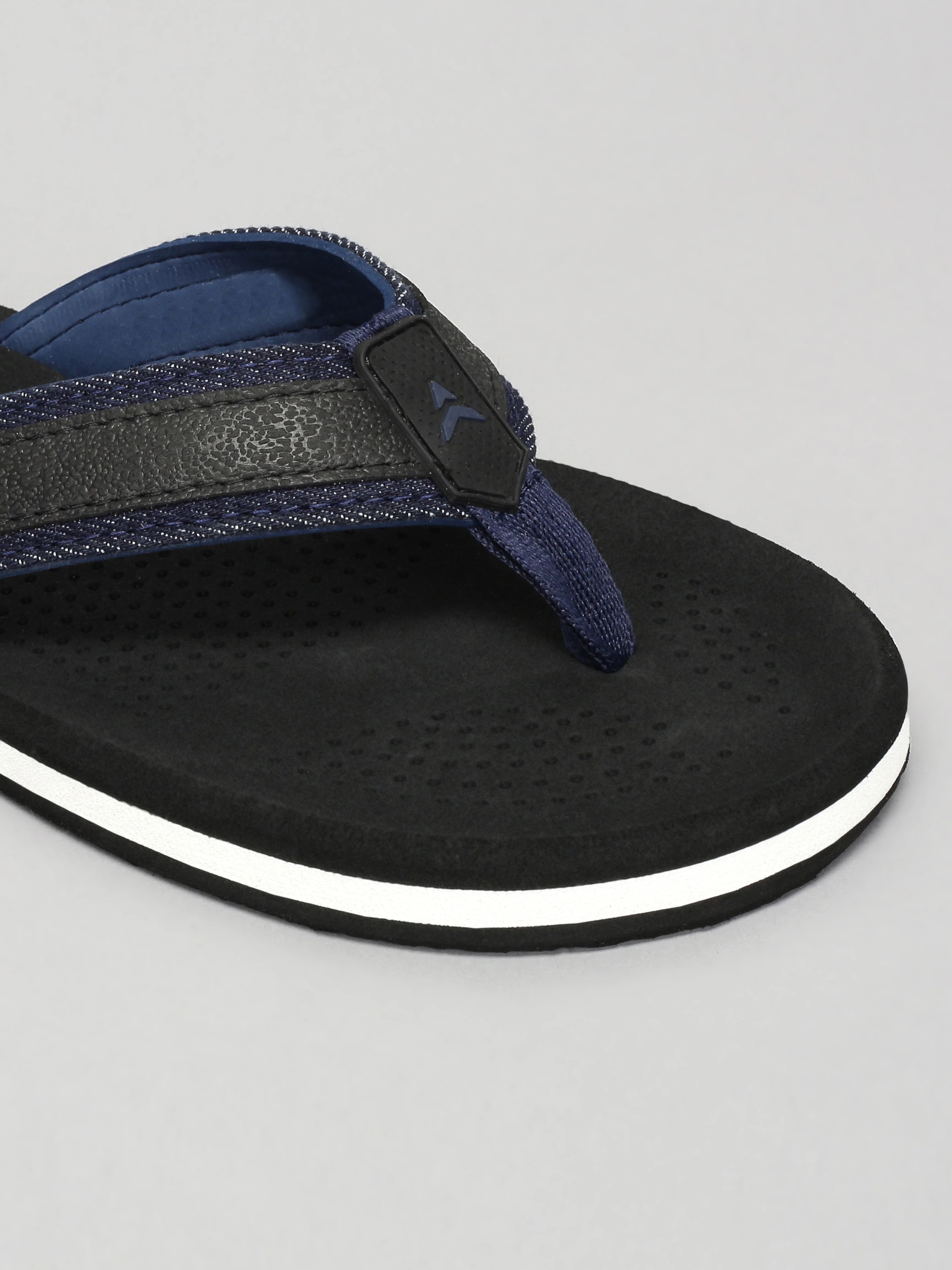 Avant Men's Brook Flip Flops - Black/Olive - Image 6