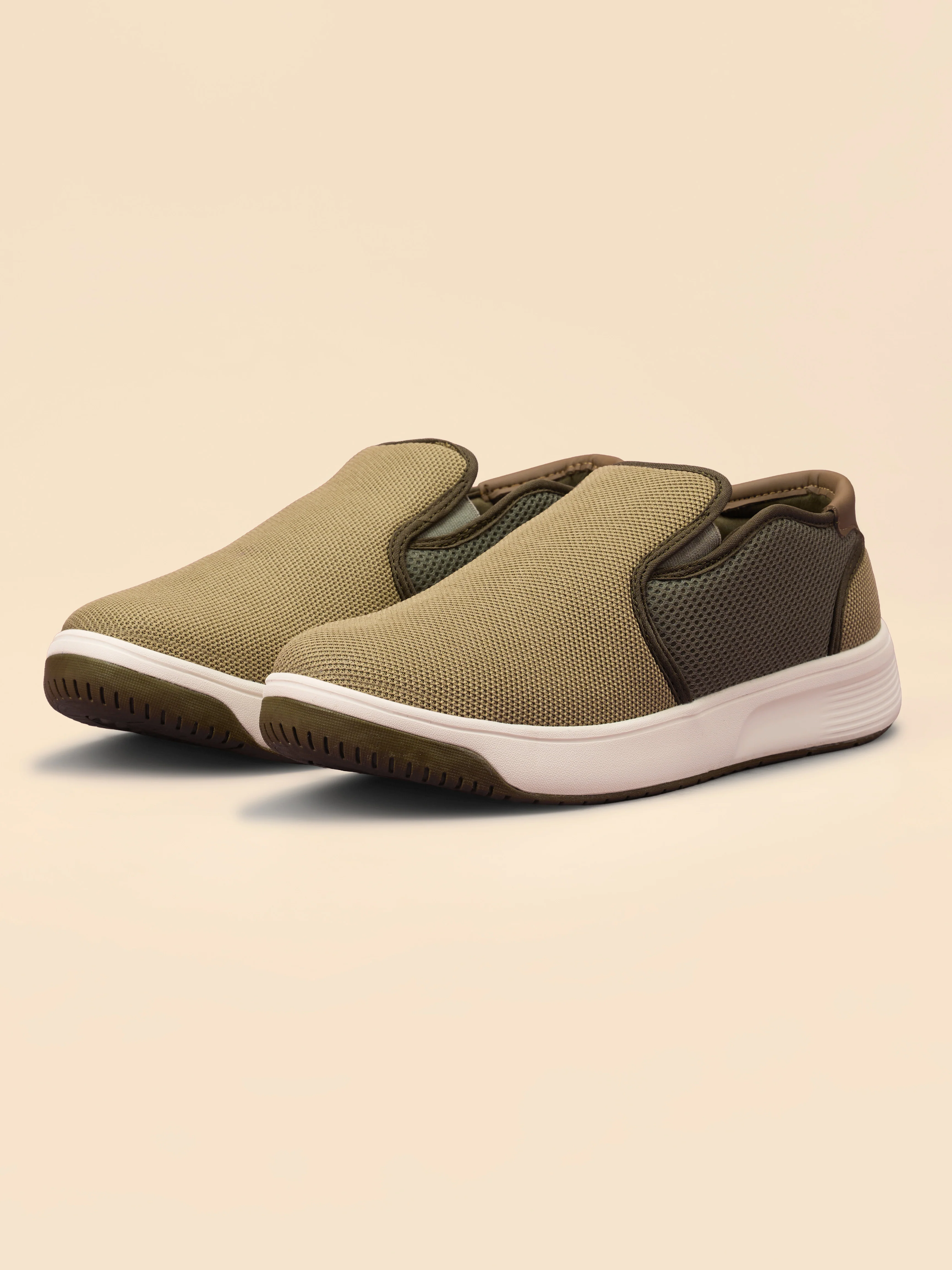 Avant Men's DailyStride Slip-On Walking Shoes - Olive - Image 11