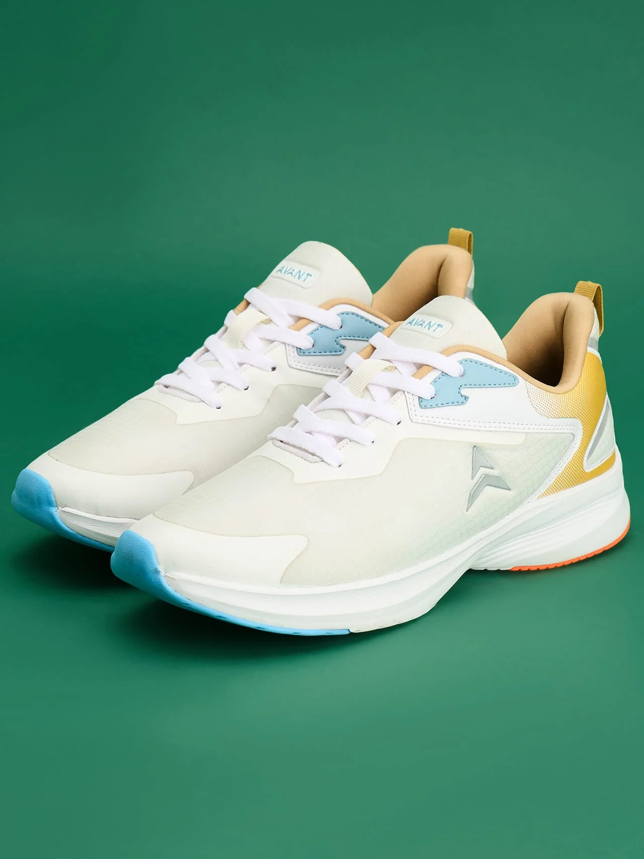Avant Men's Delux Running Shoes - White/Gold - Image 6
