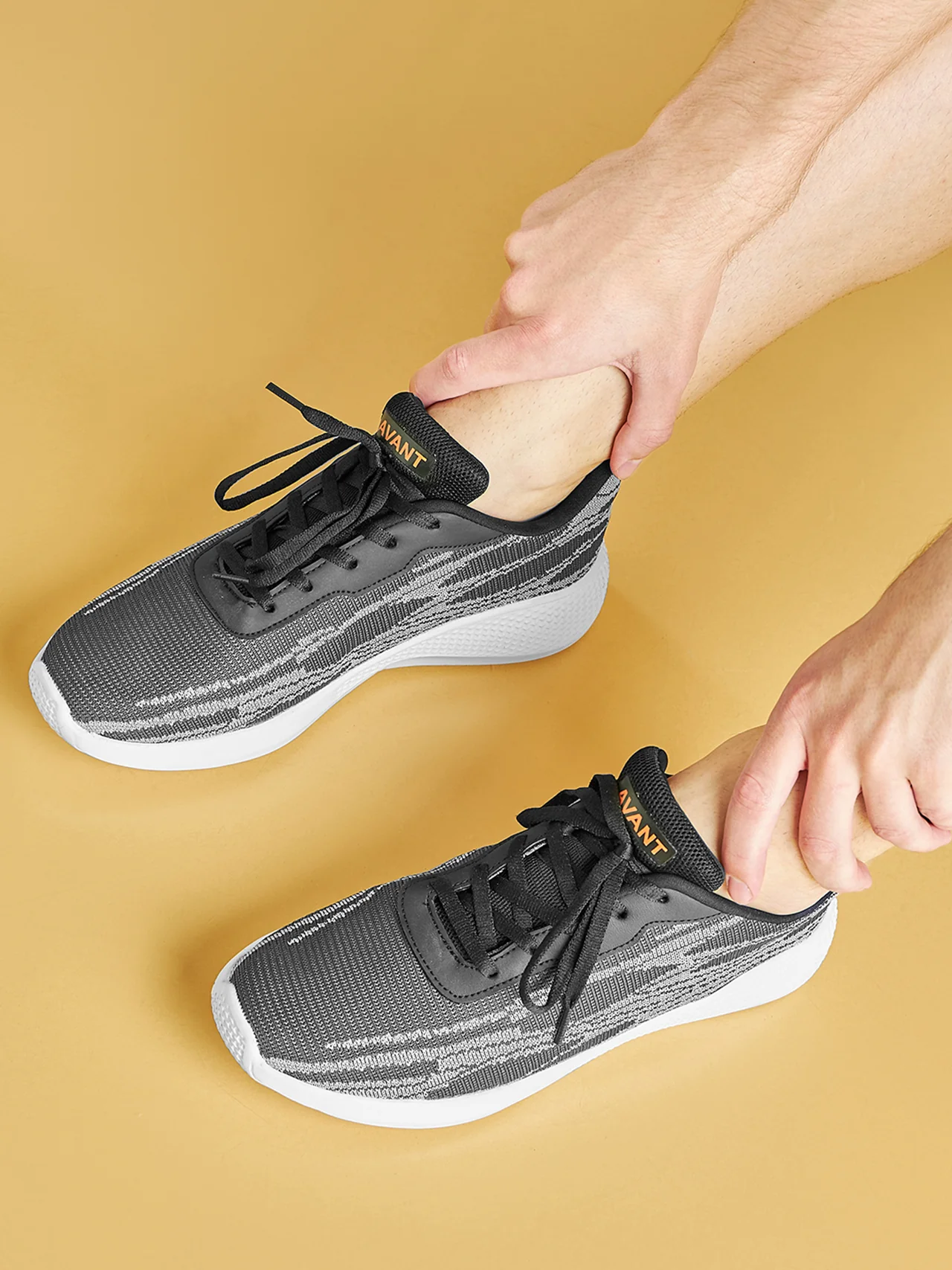 Avant Men's Dual Tone Knitted Walking Shoes-Grey - Image 2