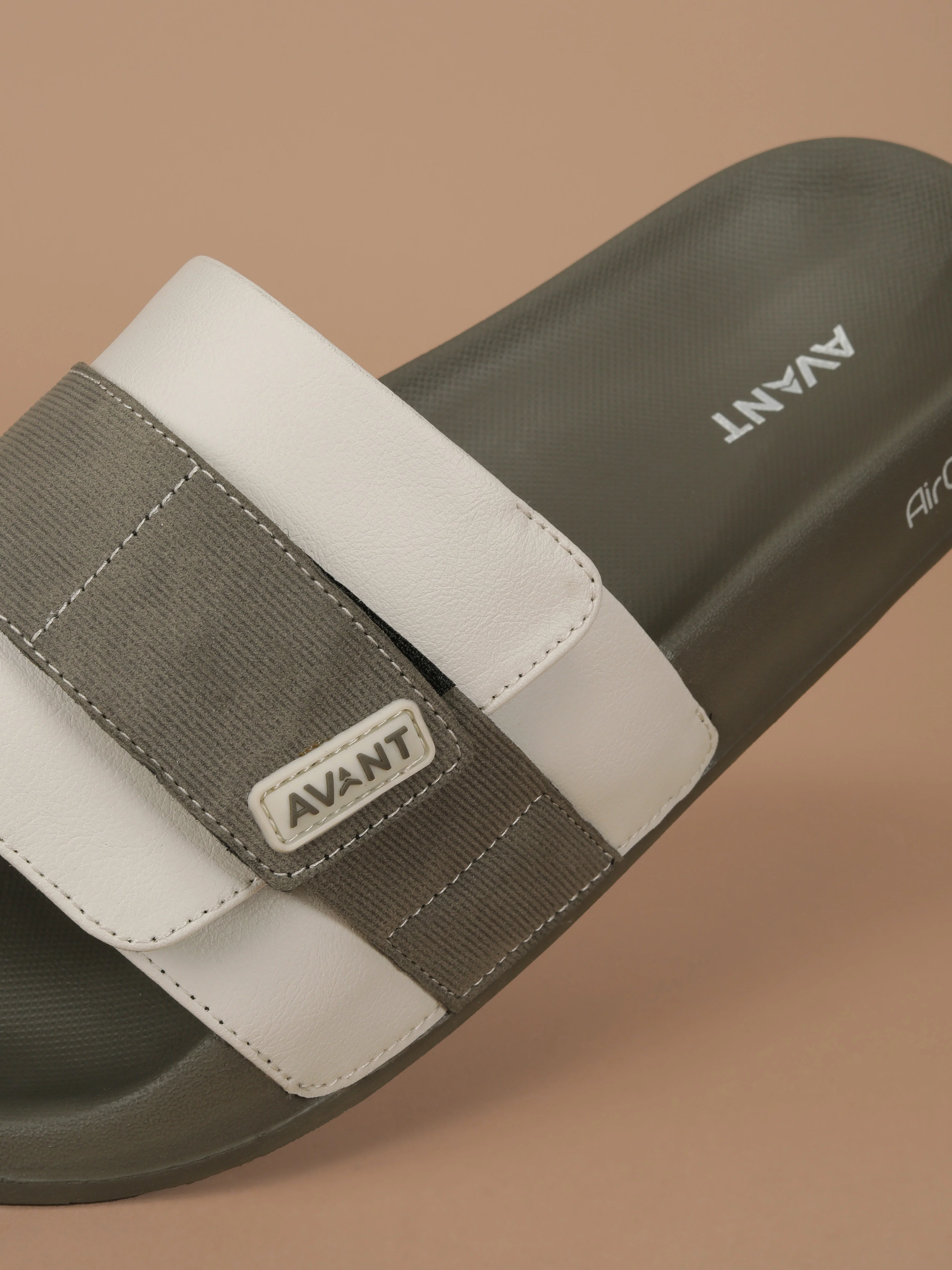 Avant Men's EasyTread Sliders - Beige - Image 10