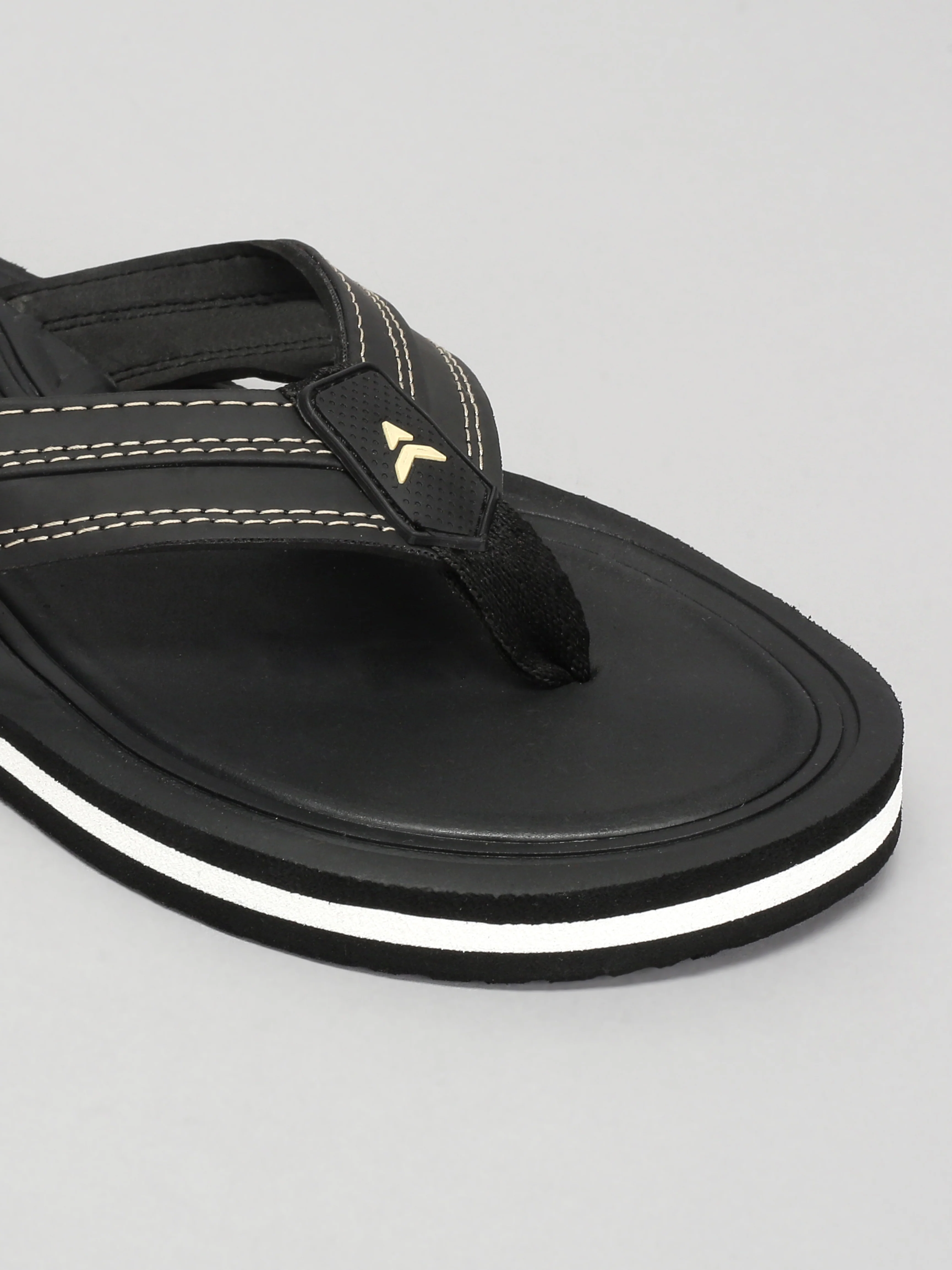 Avant Men's Flint Flip Flops - Black - Image 6