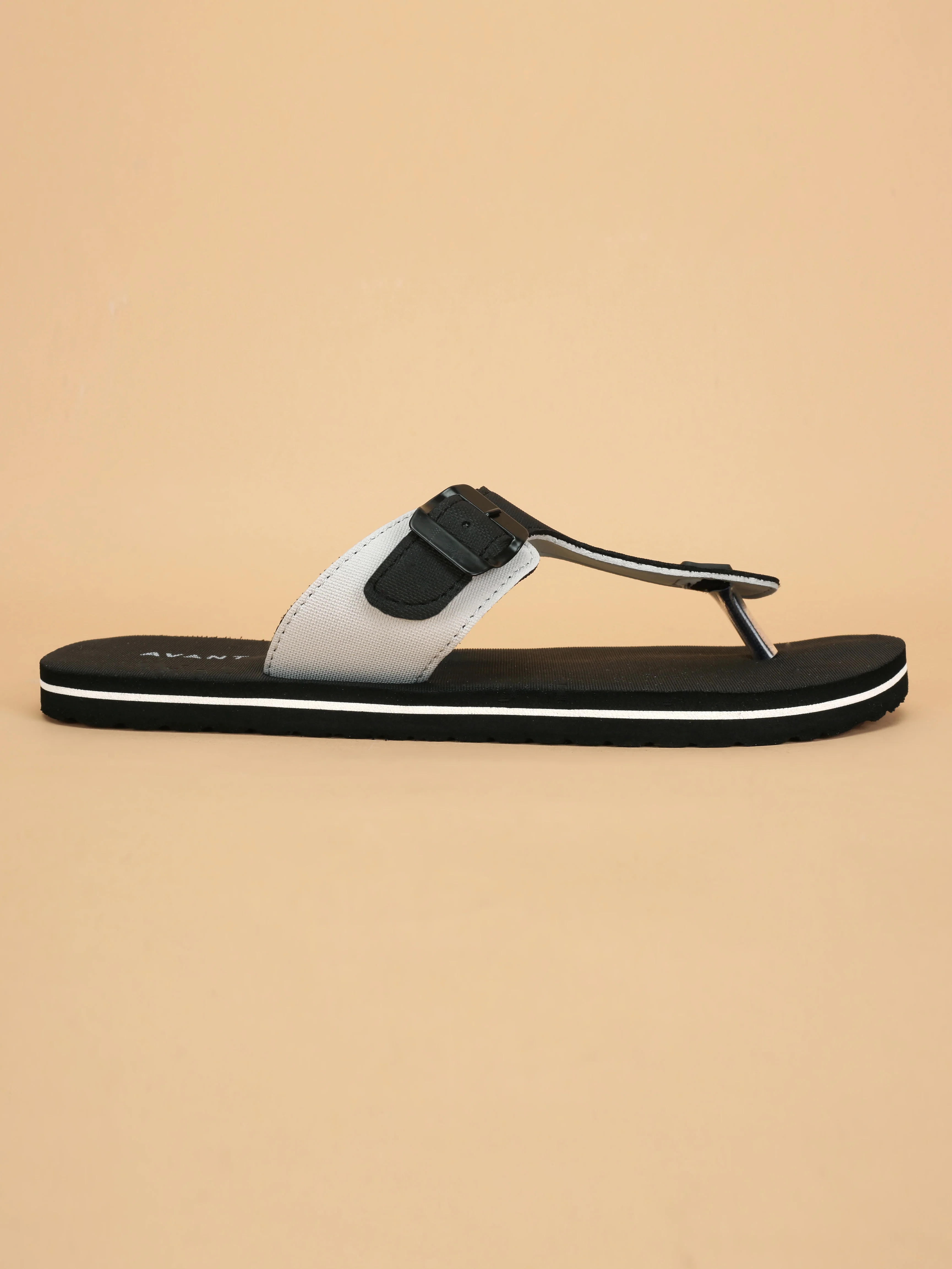 Avant Men's FusionGrip Flip Flops - Black/White - Image 3