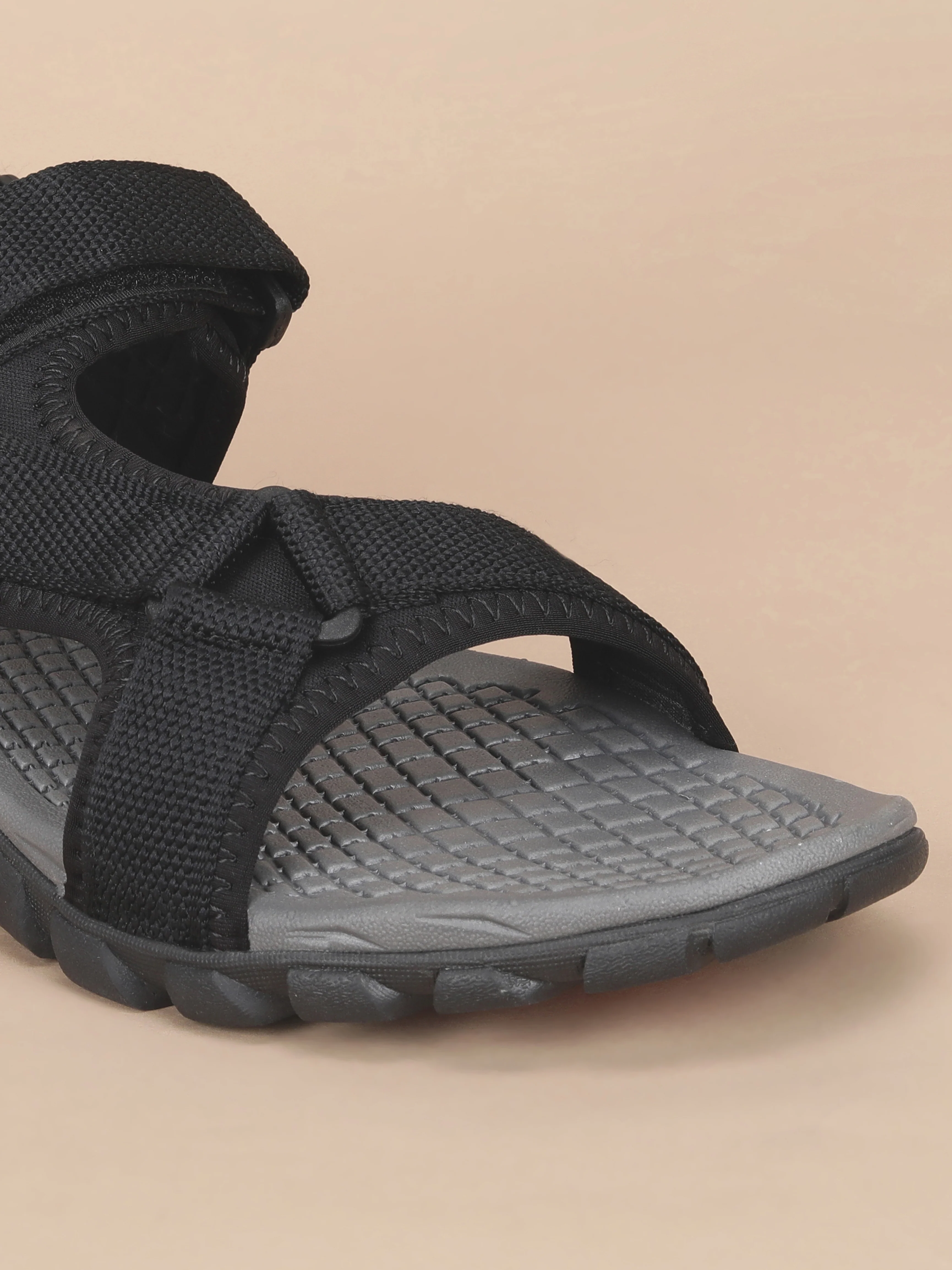 Avant Men's Gripper Sandals - Black - Image 9