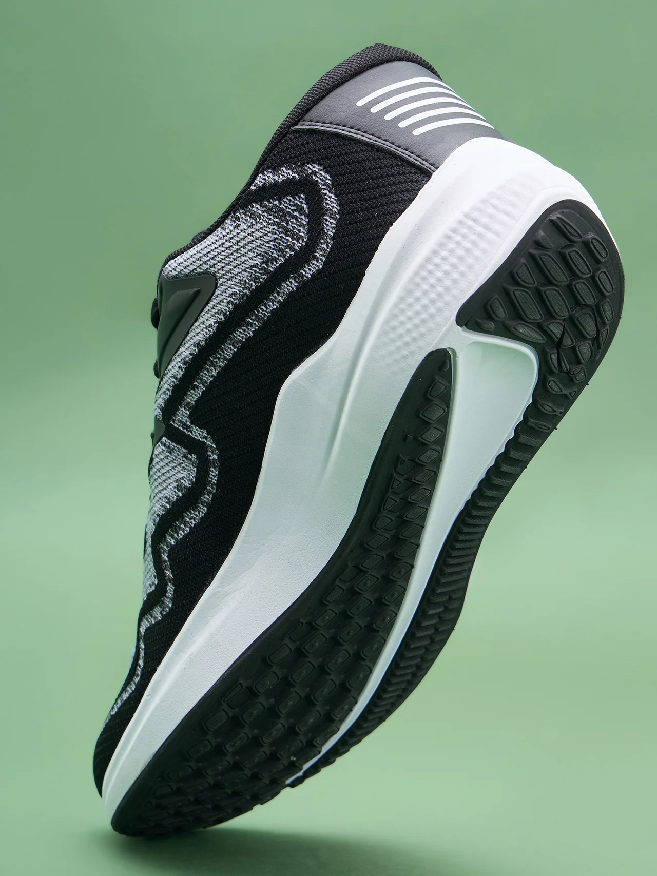 Avant Men's GripUp Running Shoes - Black/White - Image 10