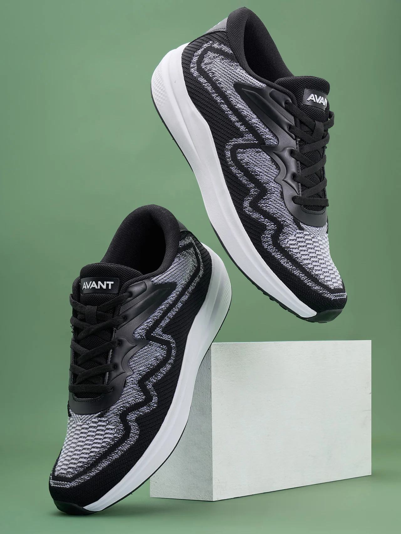 Avant Men's GripUp Running Shoes - Black/White - Image 3