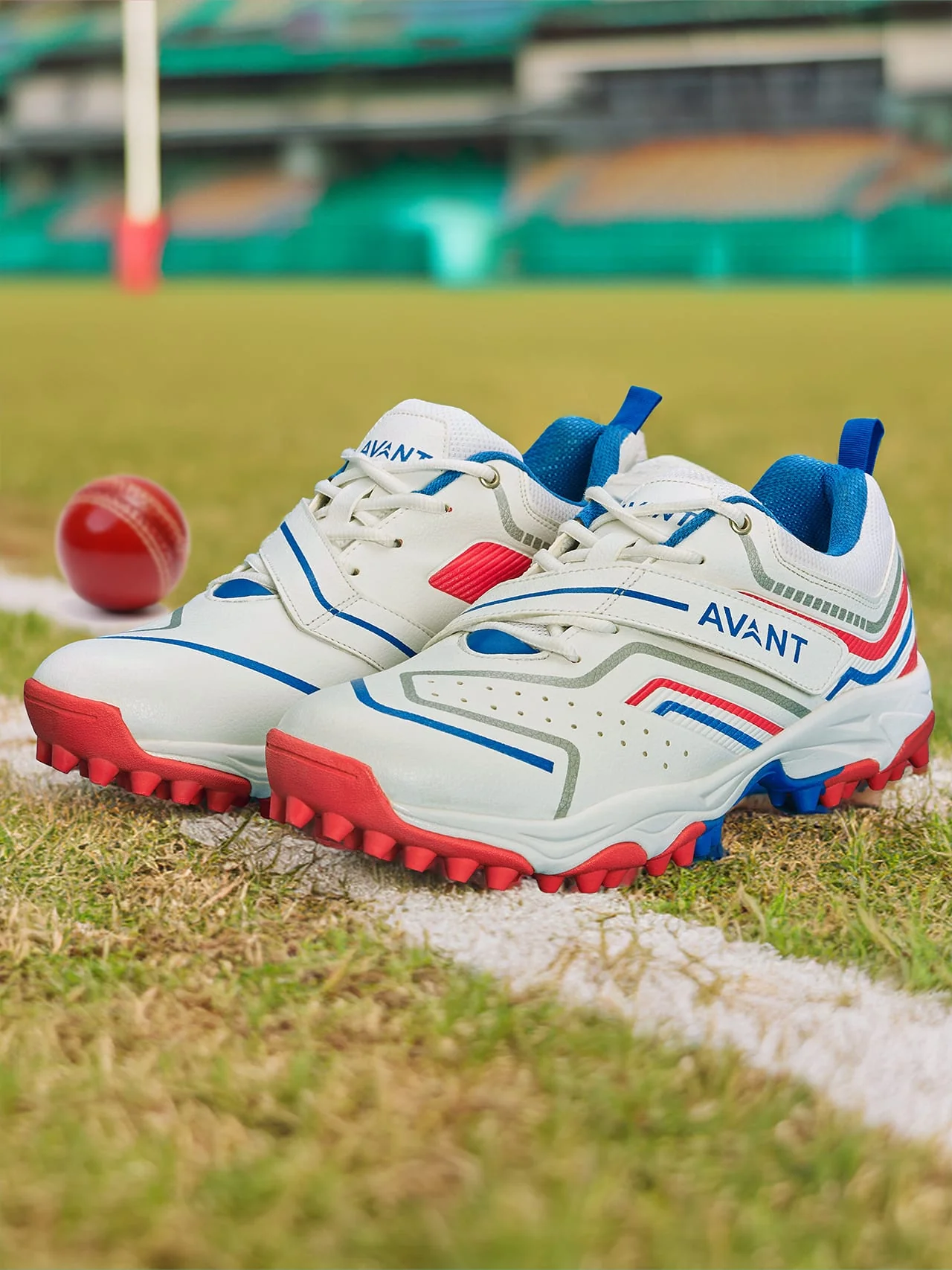 Avant Men's Impact Cricket Shoes - White - Image 2