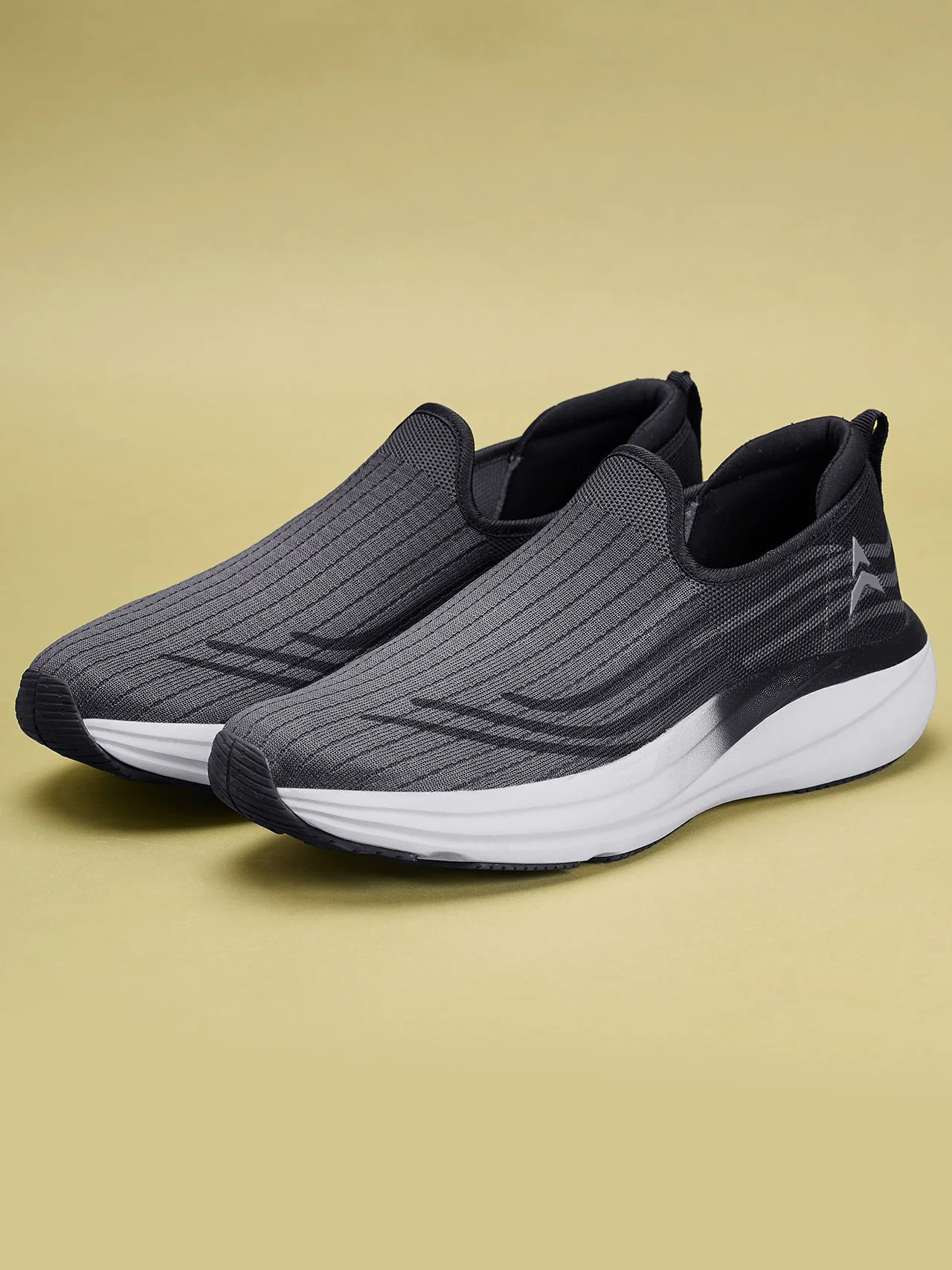 Avant Men's Lujo Slip-On Walking Shoes-D.Grey - Image 5