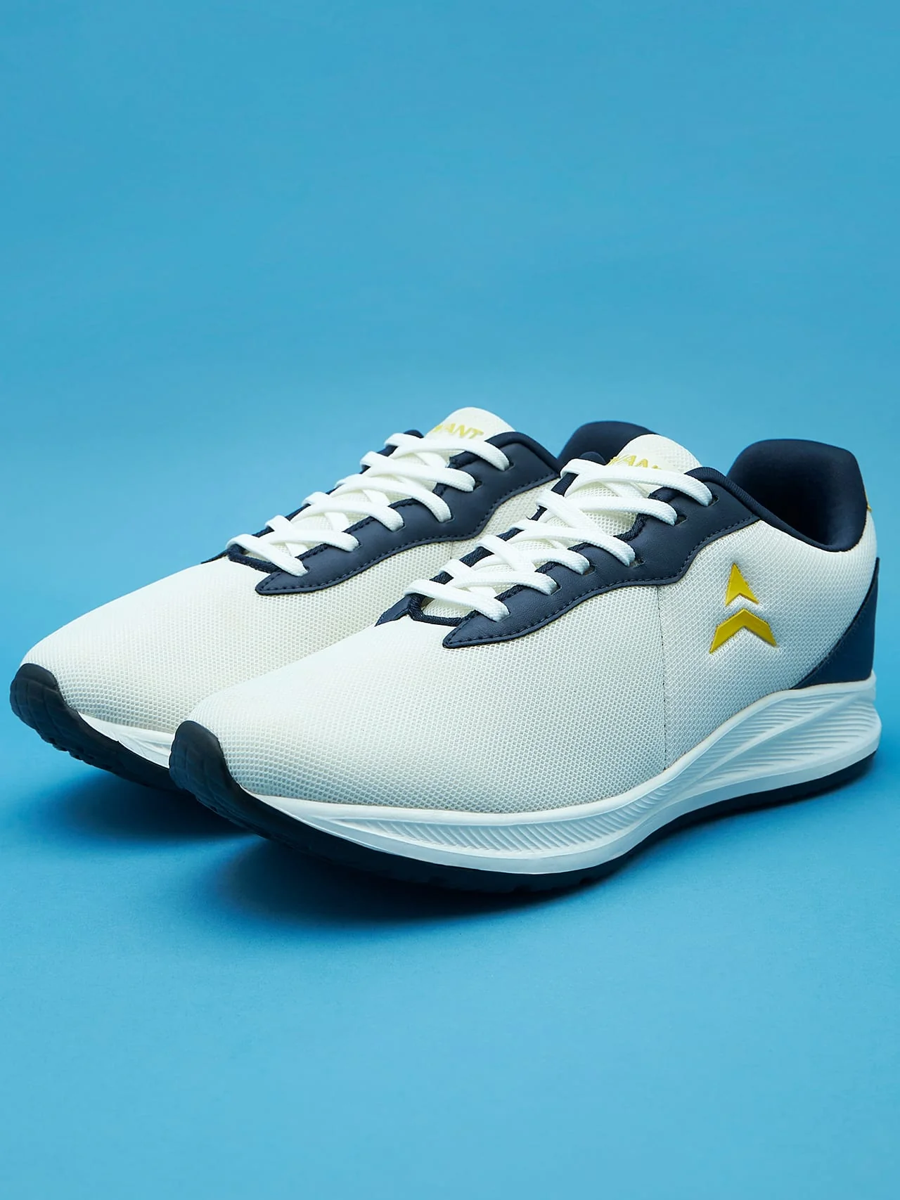 Avant Men's Mach Walking Shoes-White/Navy - Image 5