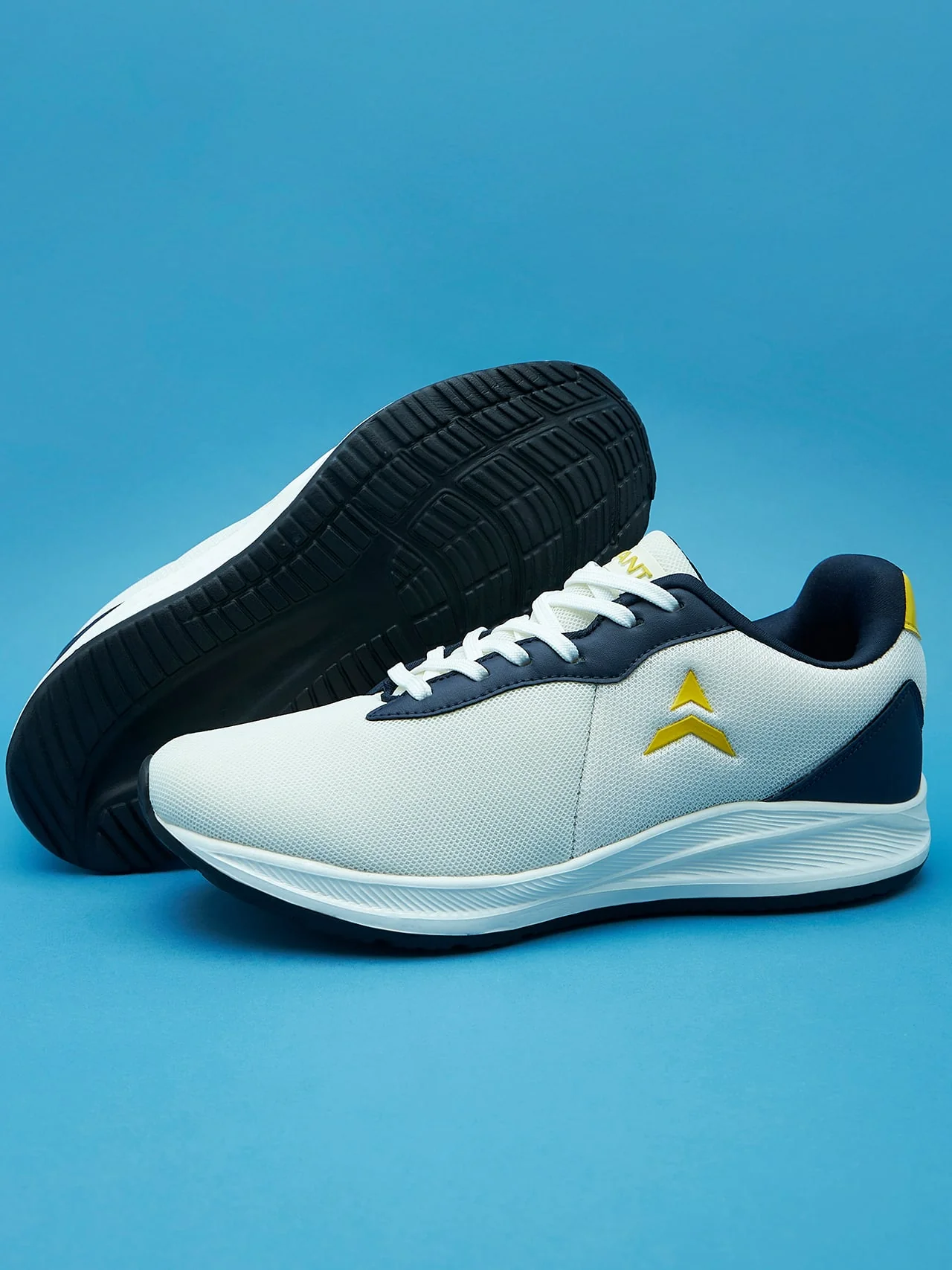 Avant Men's Mach Walking Shoes-White/Navy - Image 6
