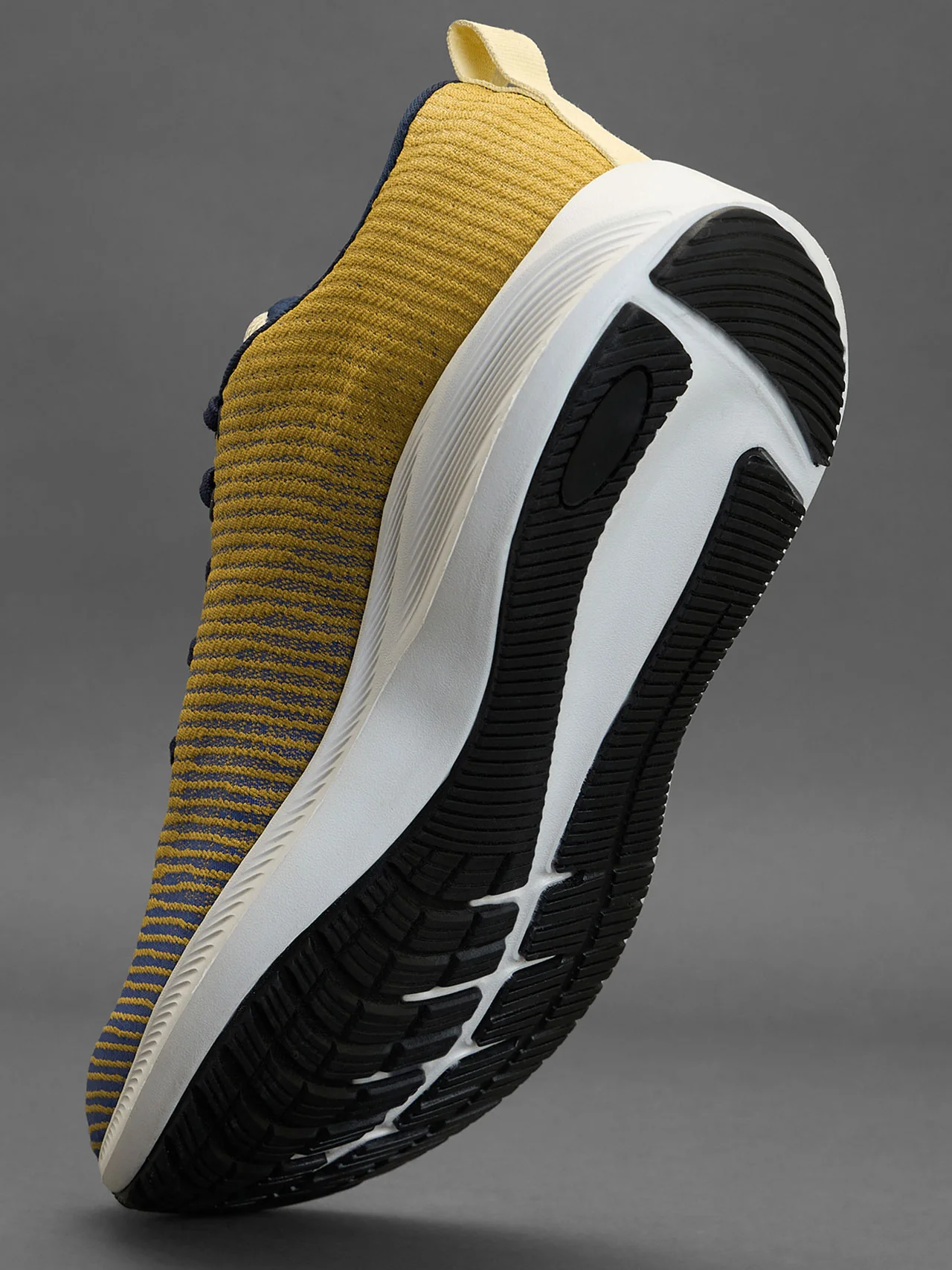 Avant Men's Matrix Running Shoes-Gold/Blue - Image 9