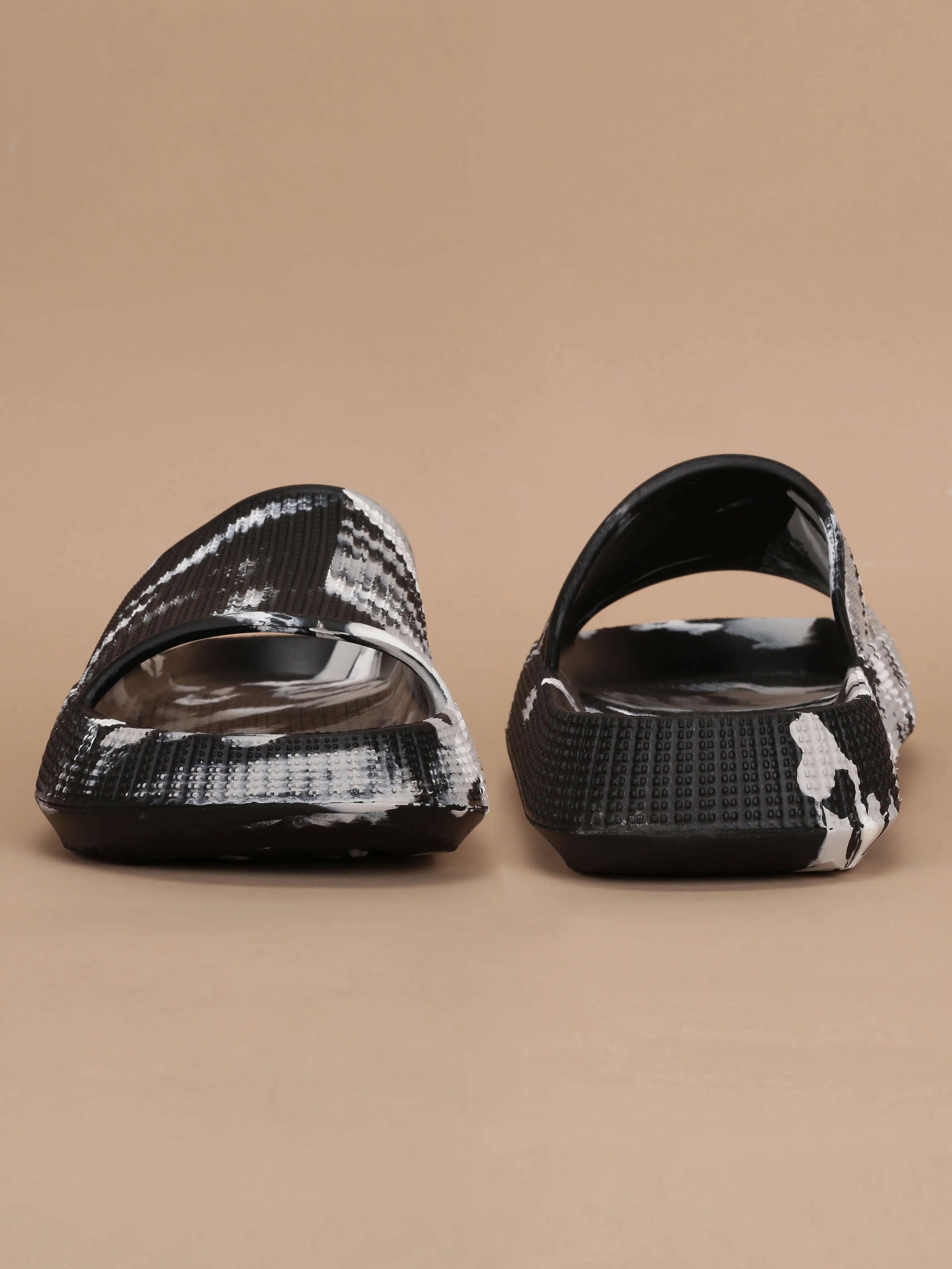 Avant Men's Nox Sliders - Black/White - Image 6