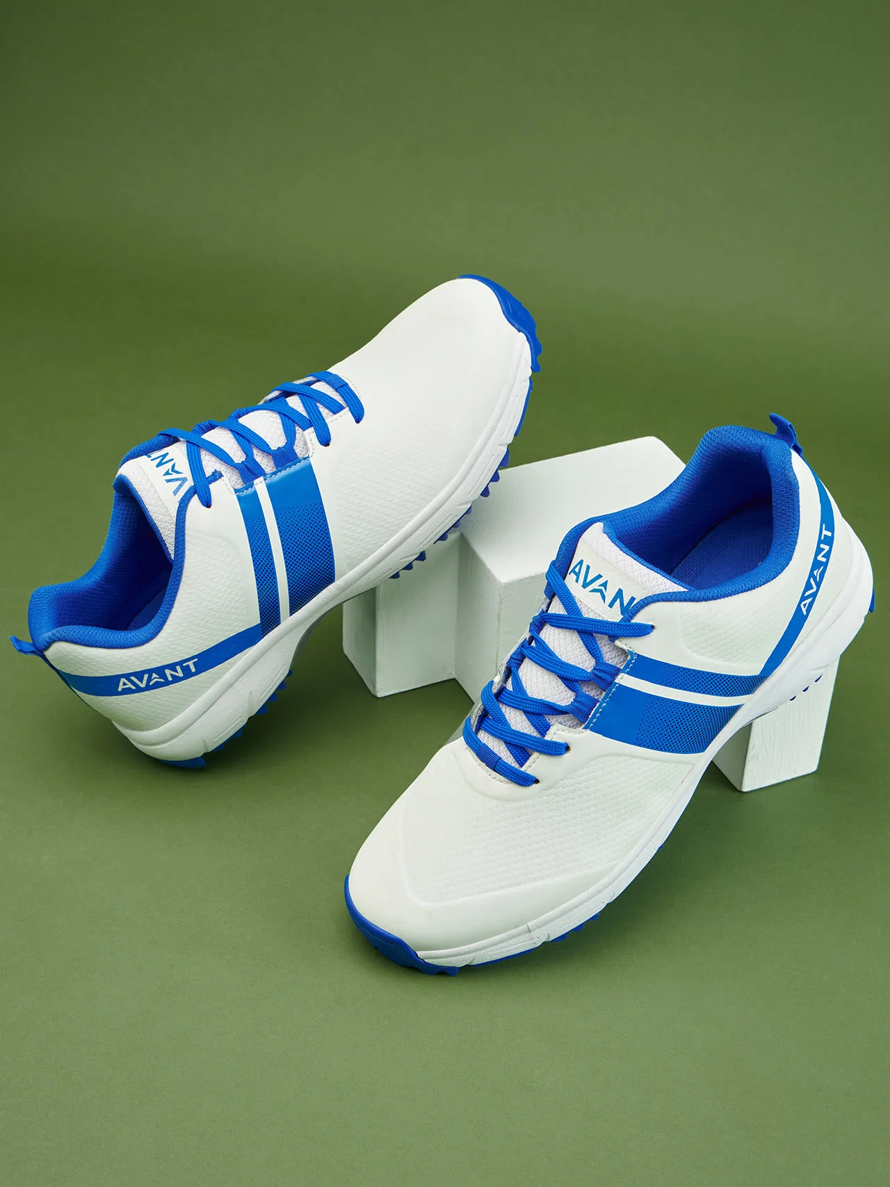Avant Men's PaceMax Cricket Shoes-White/Blue - Image 8