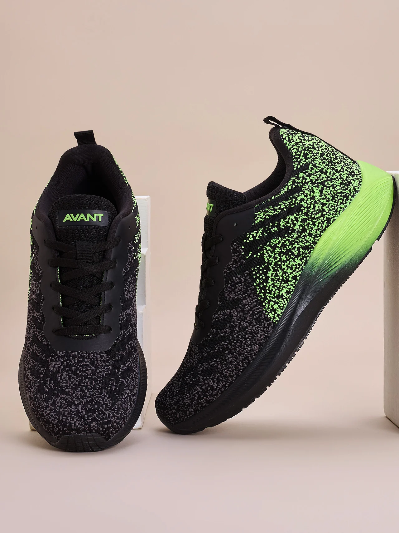 Avant Men's Pebble Running Shoes - Black/Green - Image 3