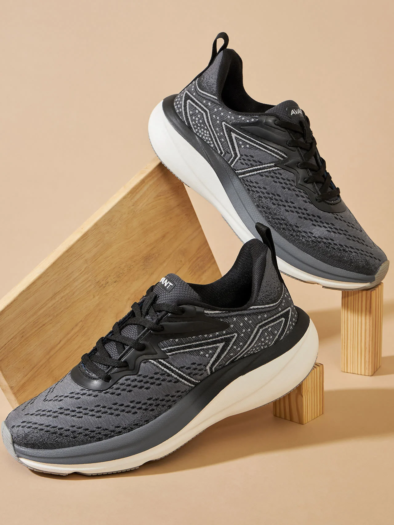Avant Men's PowerUp Running Shoes,Black - Image 8