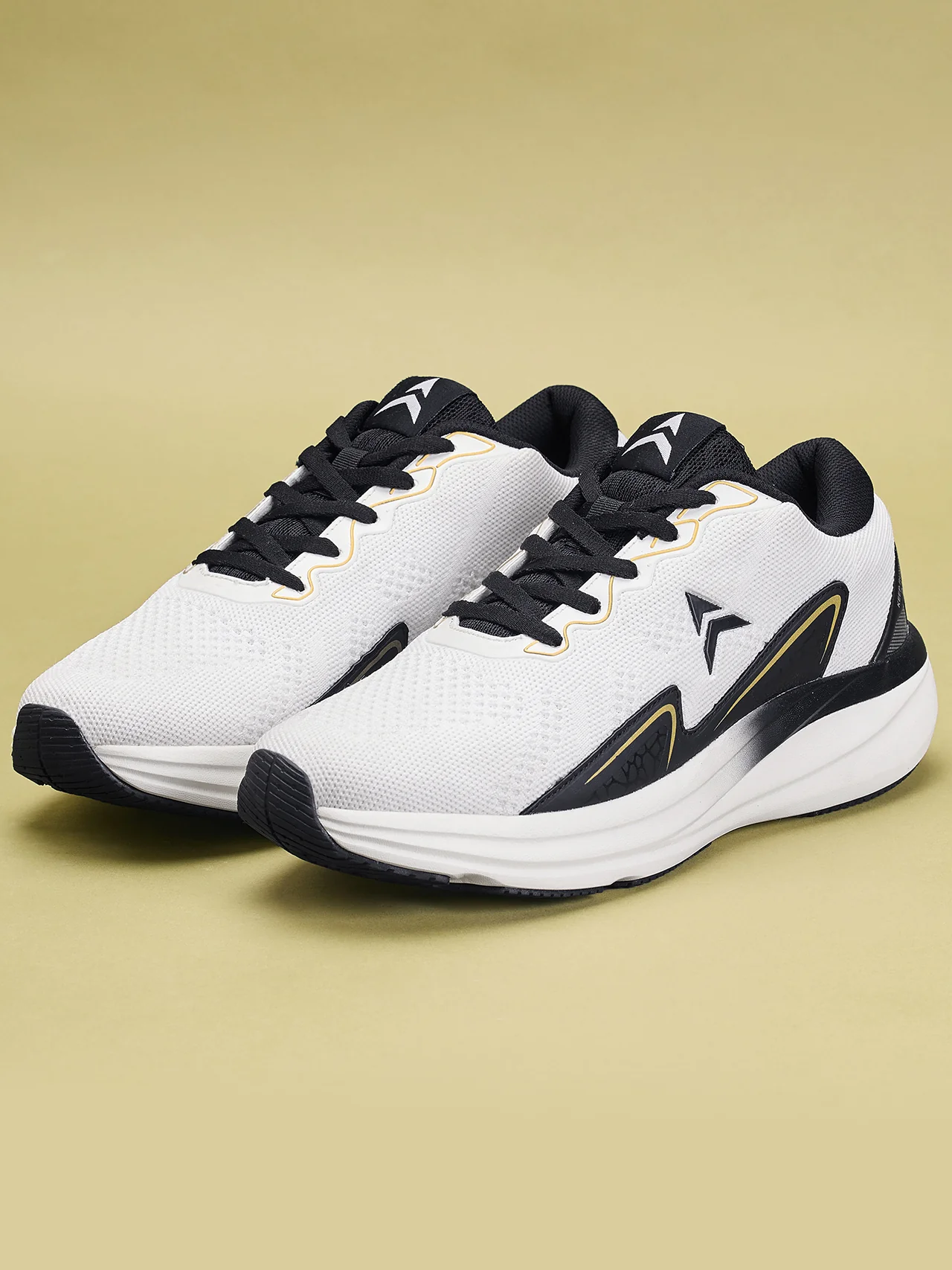 Avant Men's Radiant Running Shoes-White/Black - Image 5