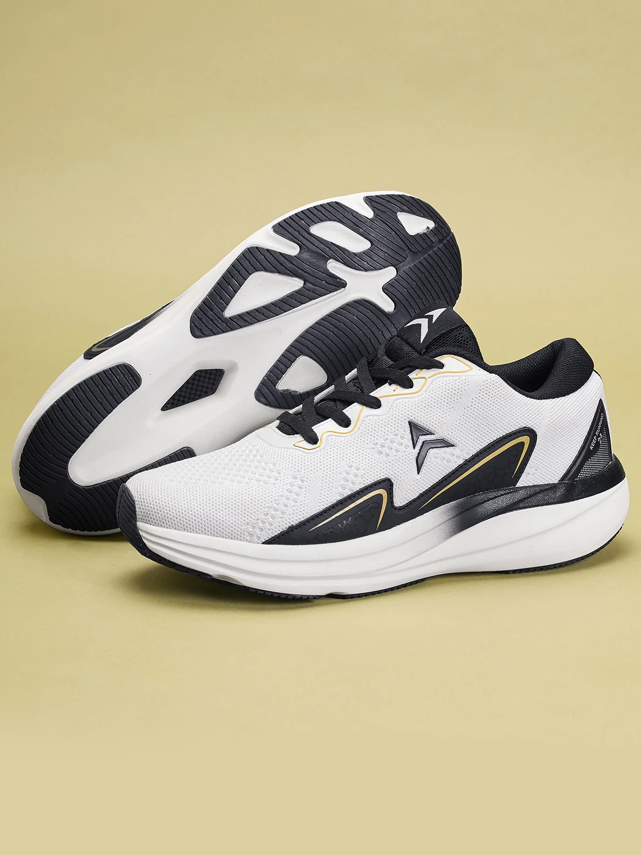 Avant Men's Radiant Running Shoes-White/Black - Image 6