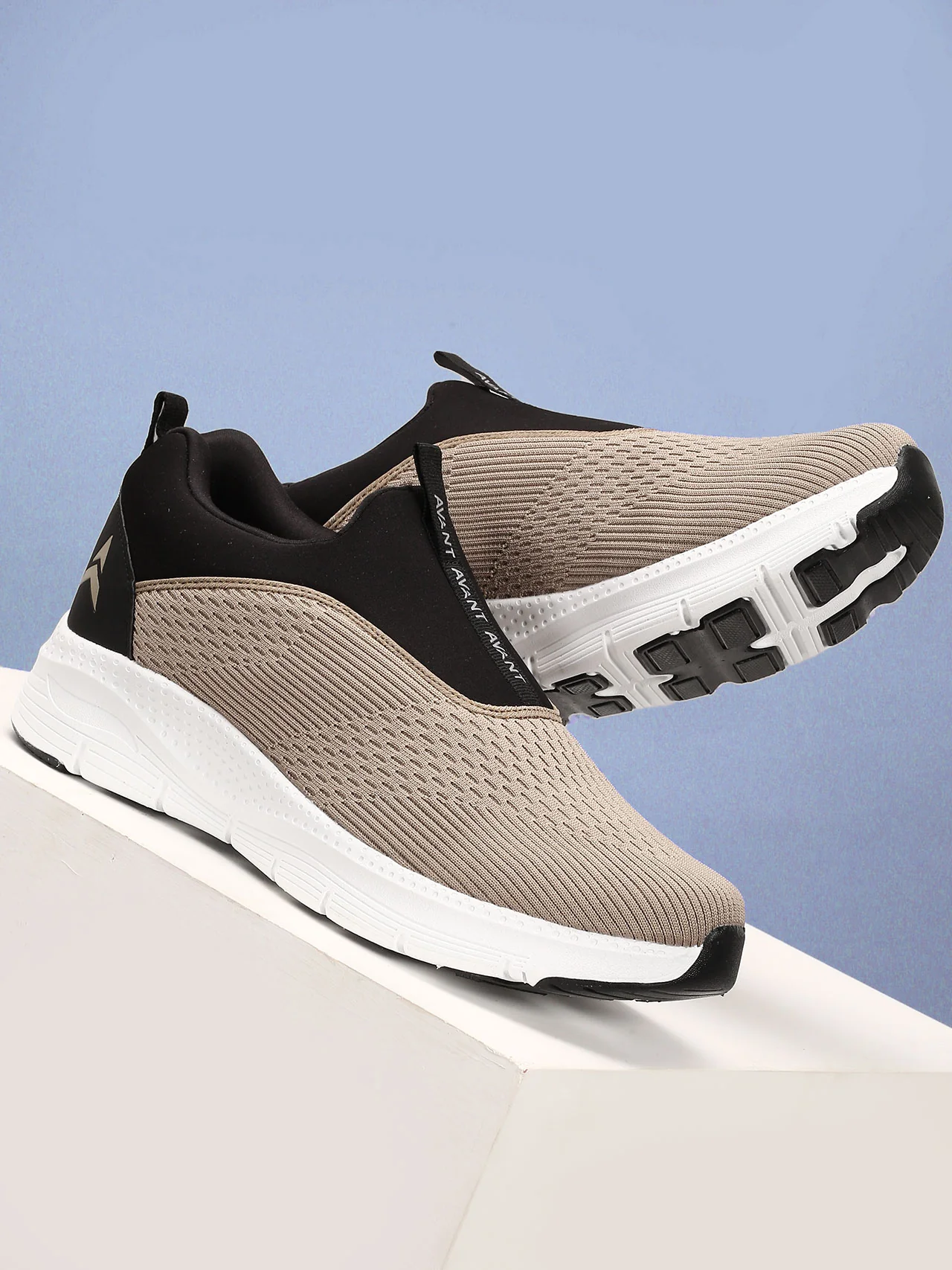 Avant Men's Sigma Slip-On Walking Shoes - Tan Brown - Image 10