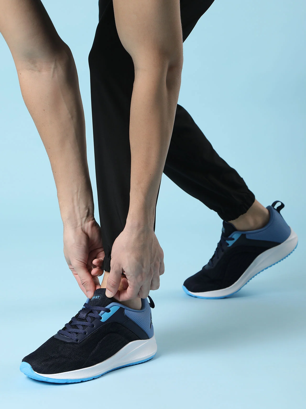 Avant Men's SkyDash Walking Shoes - Black/Blue - Image 2