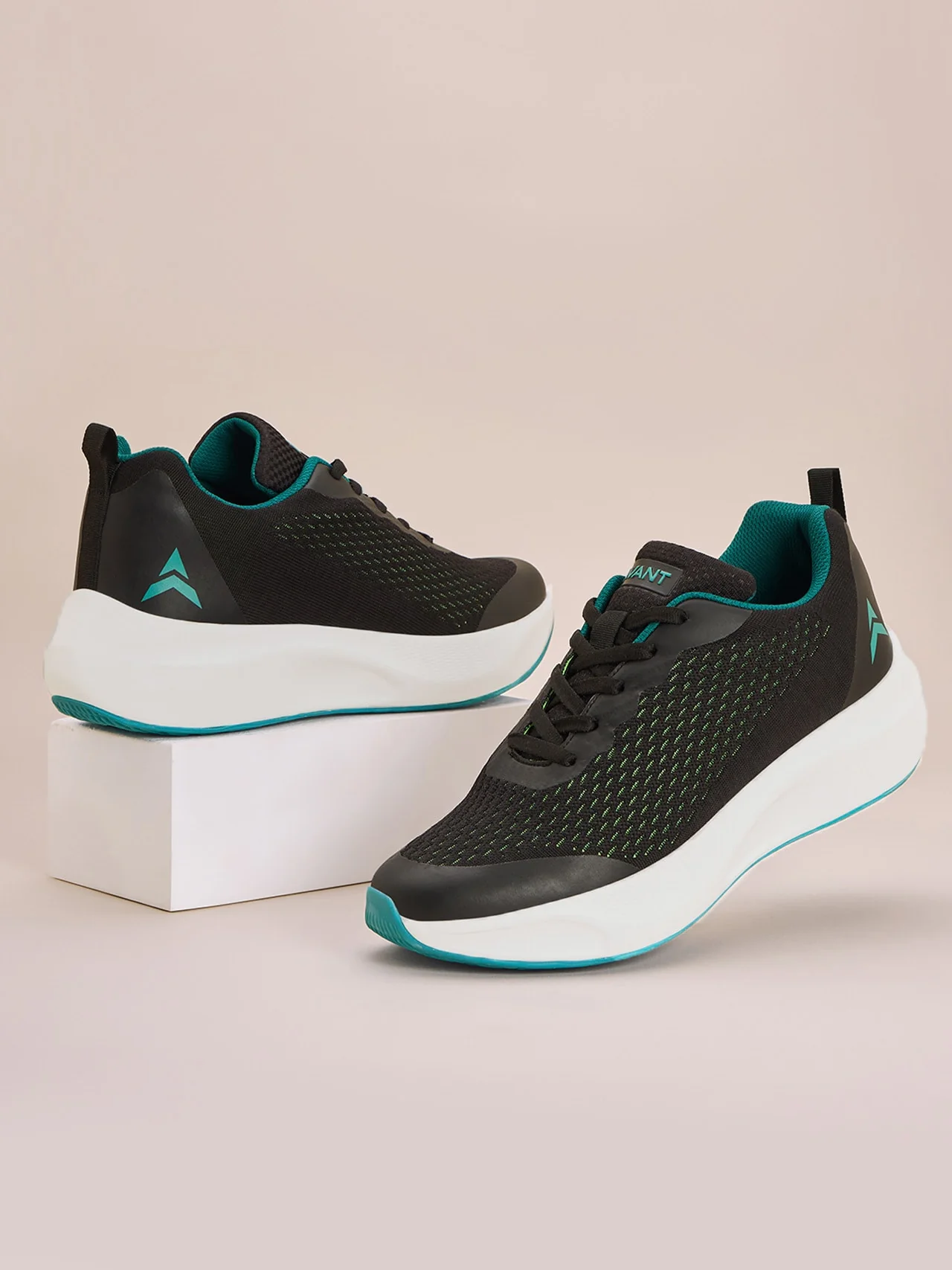 Avant Men's Stark Running Shoes - Black/Green - Image 10