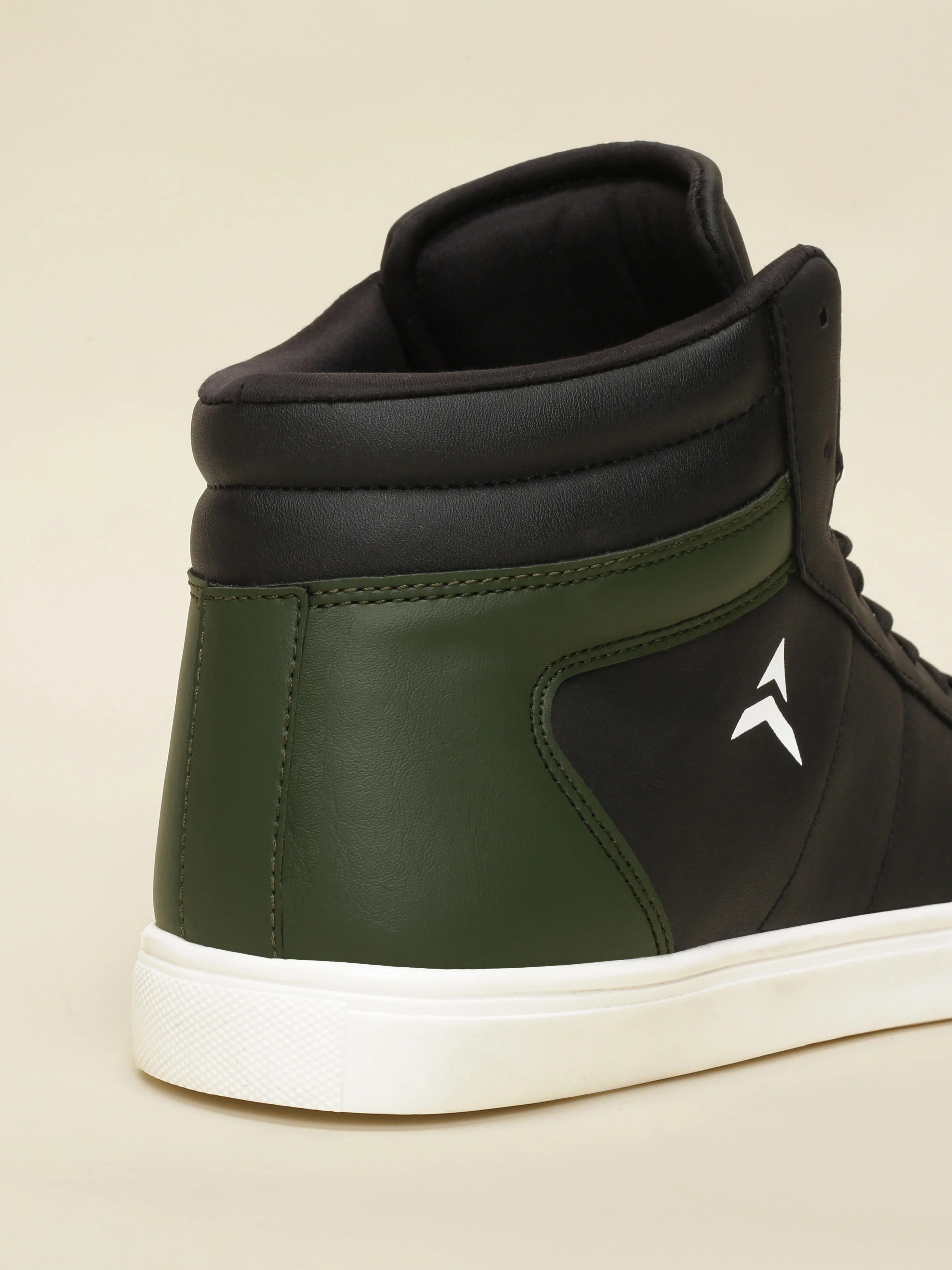 Avant Men's Stride Sneakers - Black/Green - Image 8