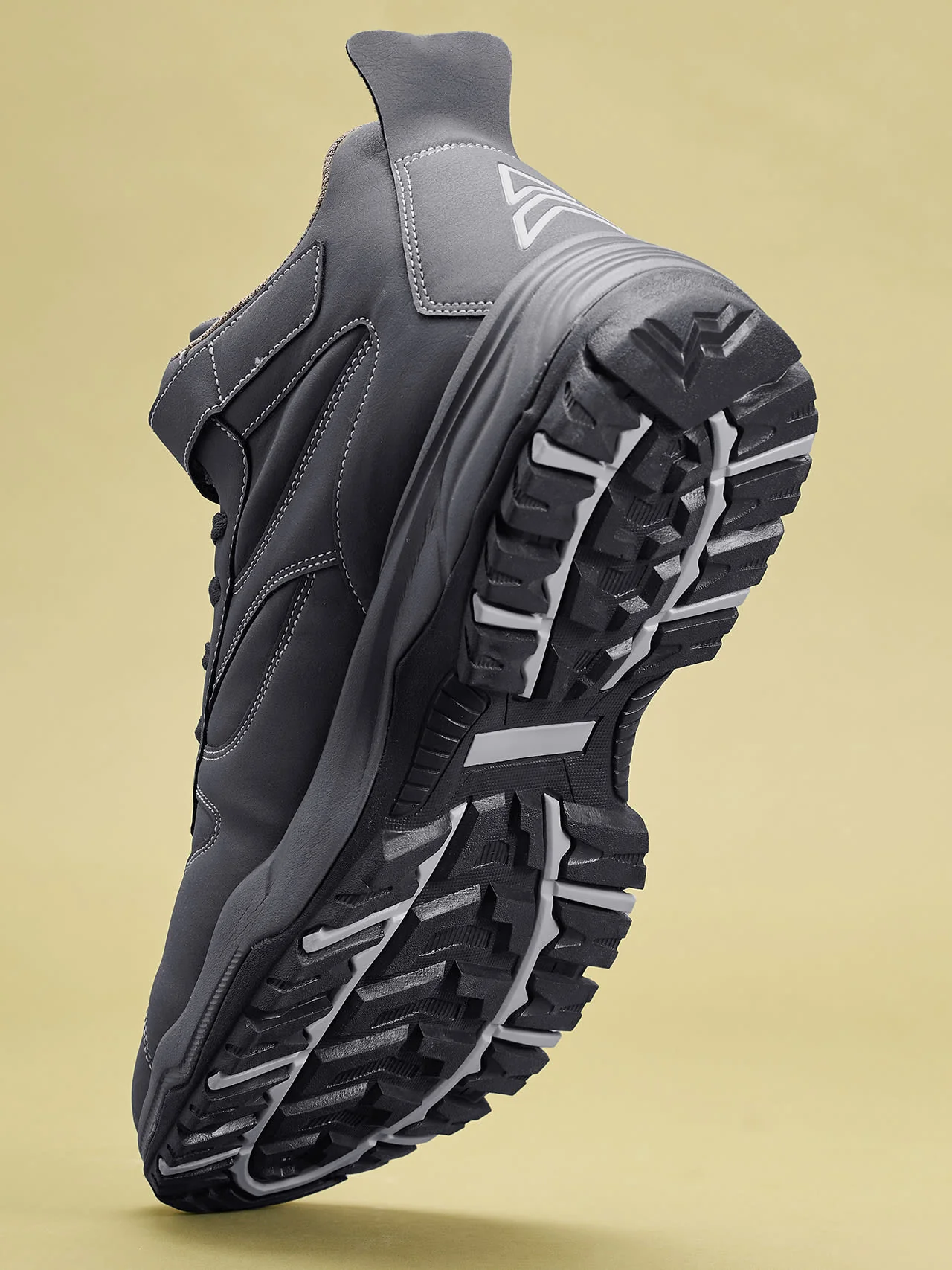 Avant Men’s Thar Outdoor Shoes - D.Grey - Image 8