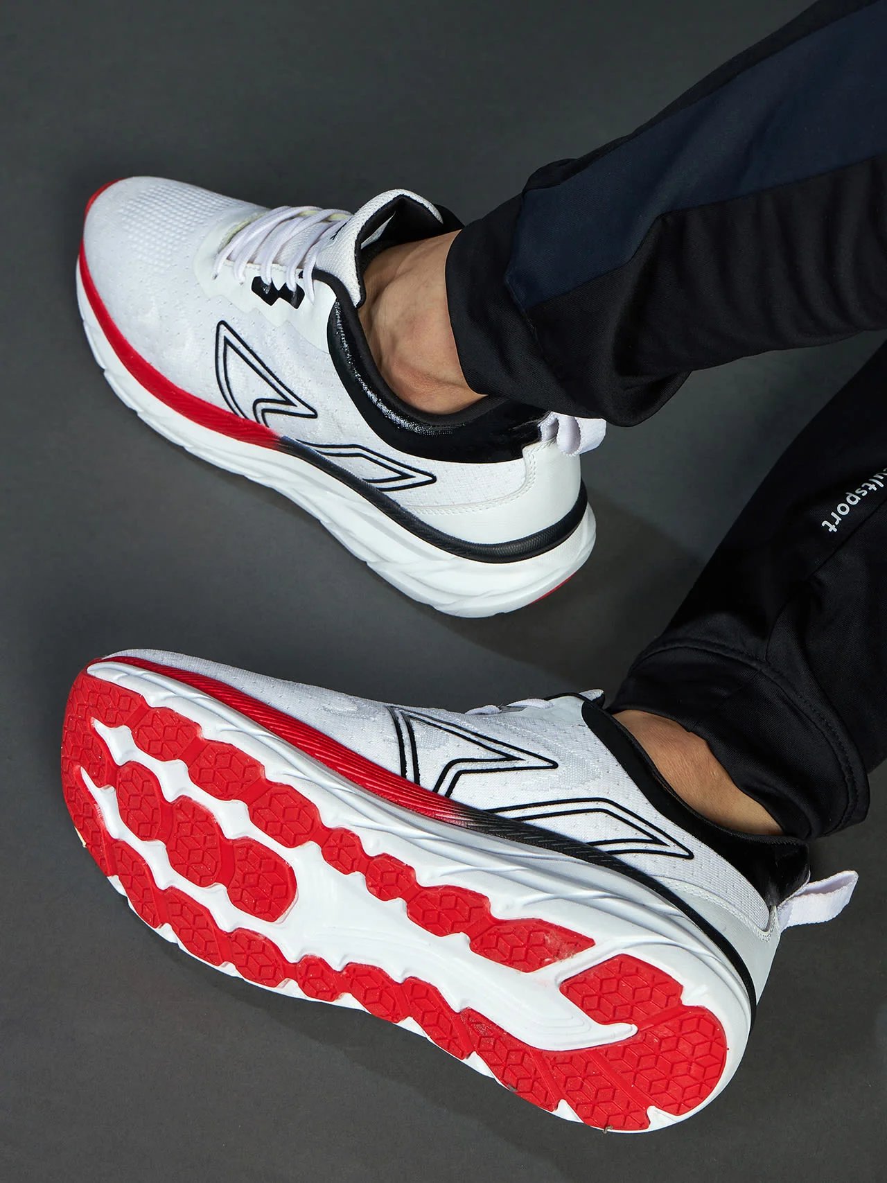 Avant Men's Vector Running shoes - White/Black - Image 2