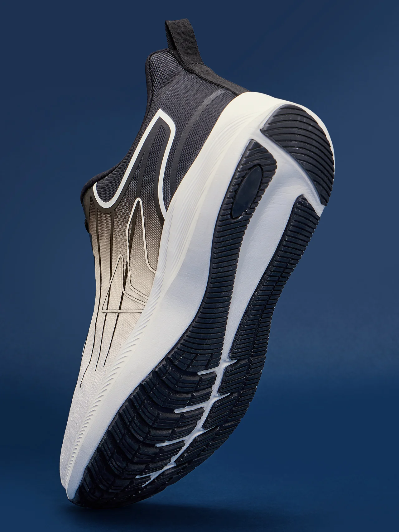 Avant Men's Verge Running shoes - White/Black - Image 8