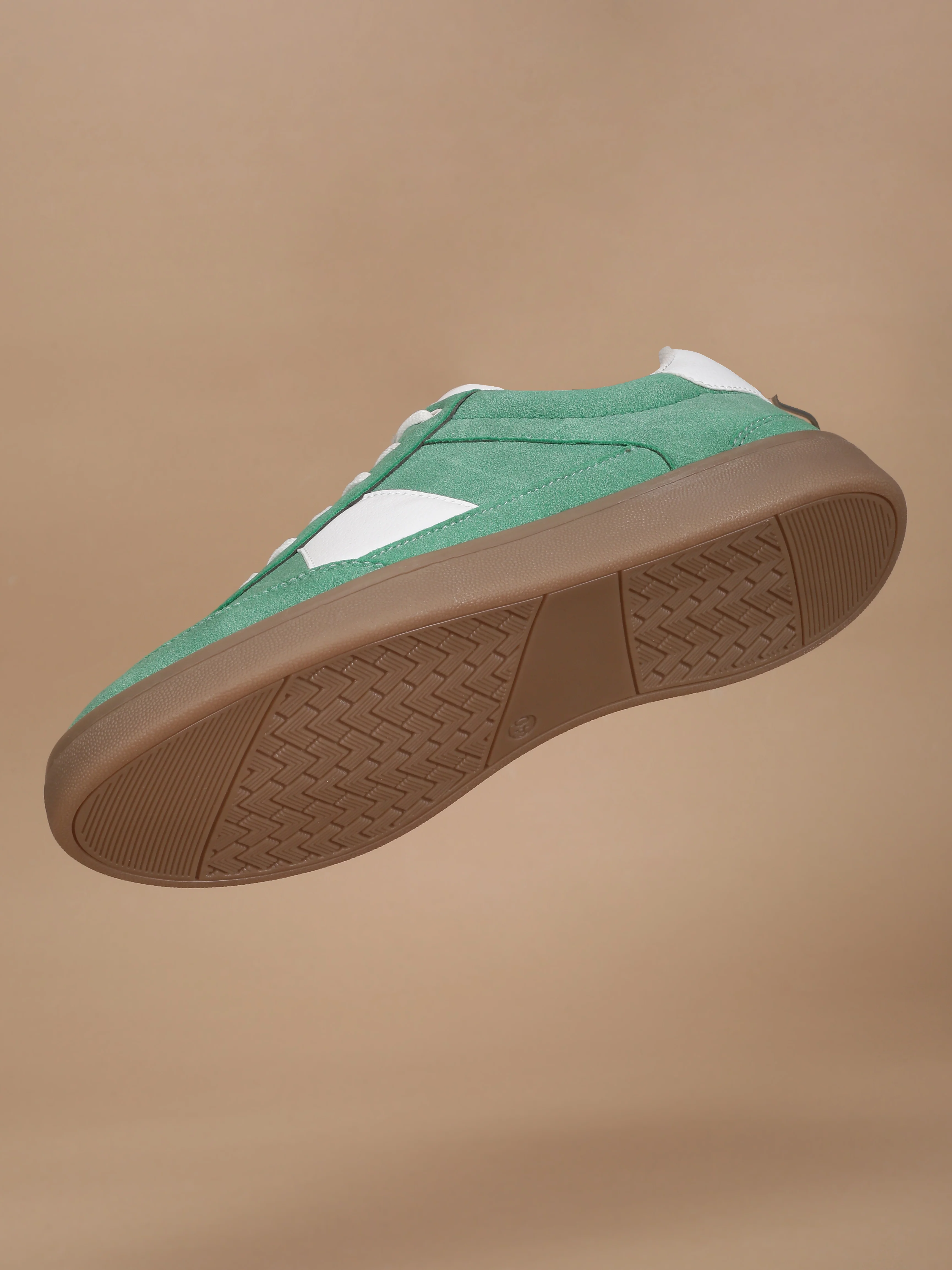 Avant Women's Arche Sneakers - Green/White - Image 10