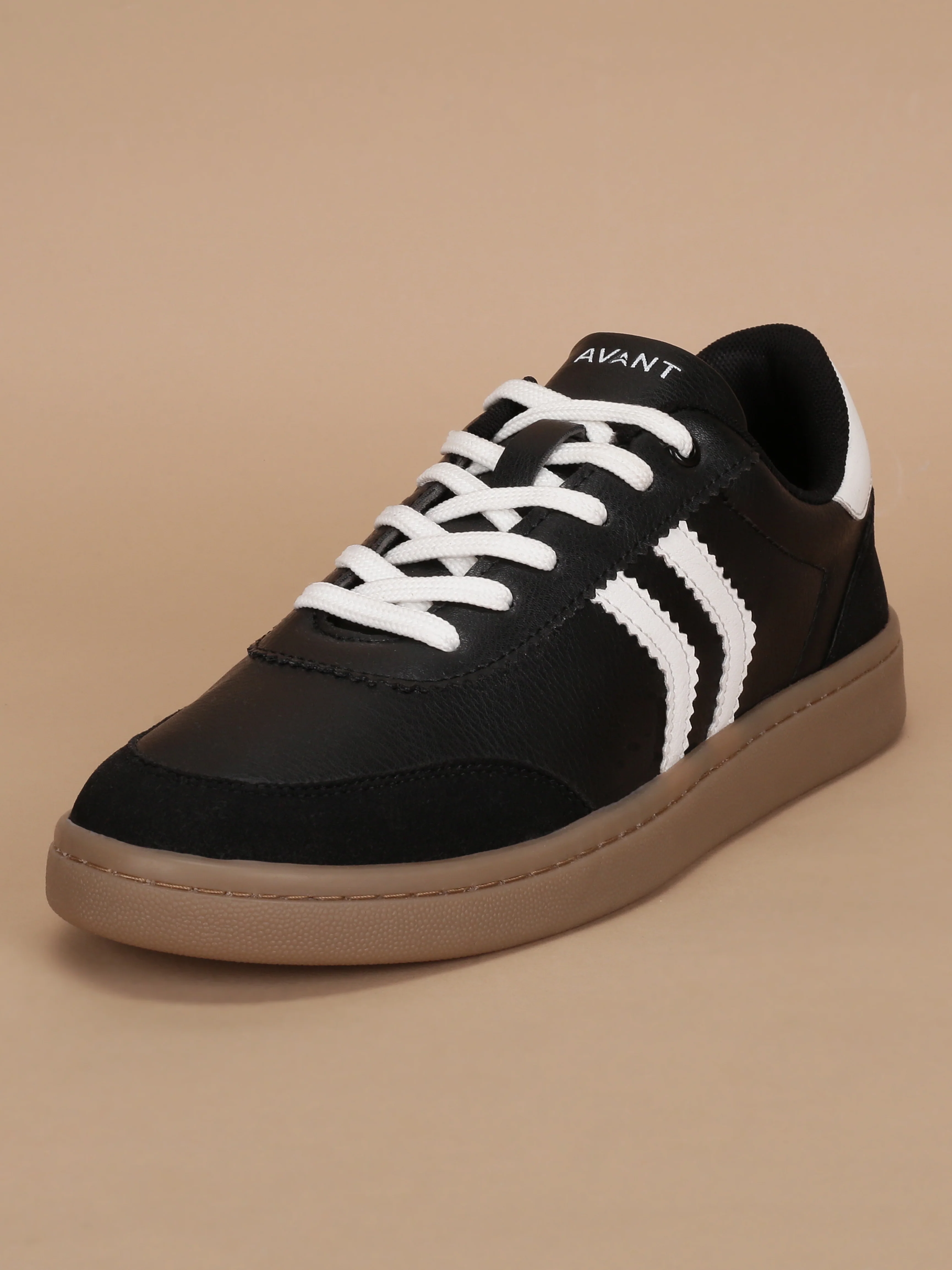 Avant Women's Era Sneakers - Black/White - Image 2