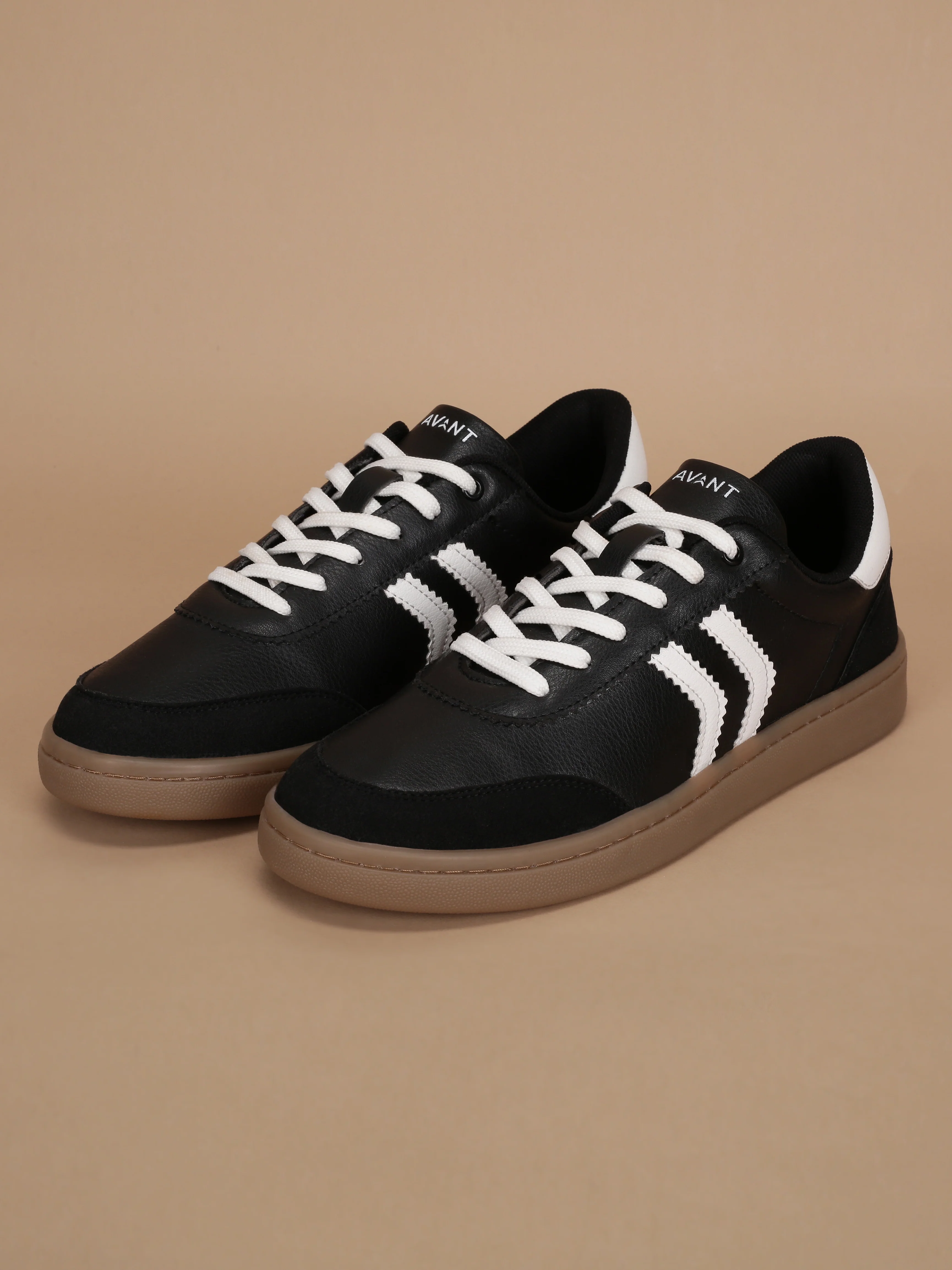 Avant Women's Era Sneakers - Black/White - Image 9