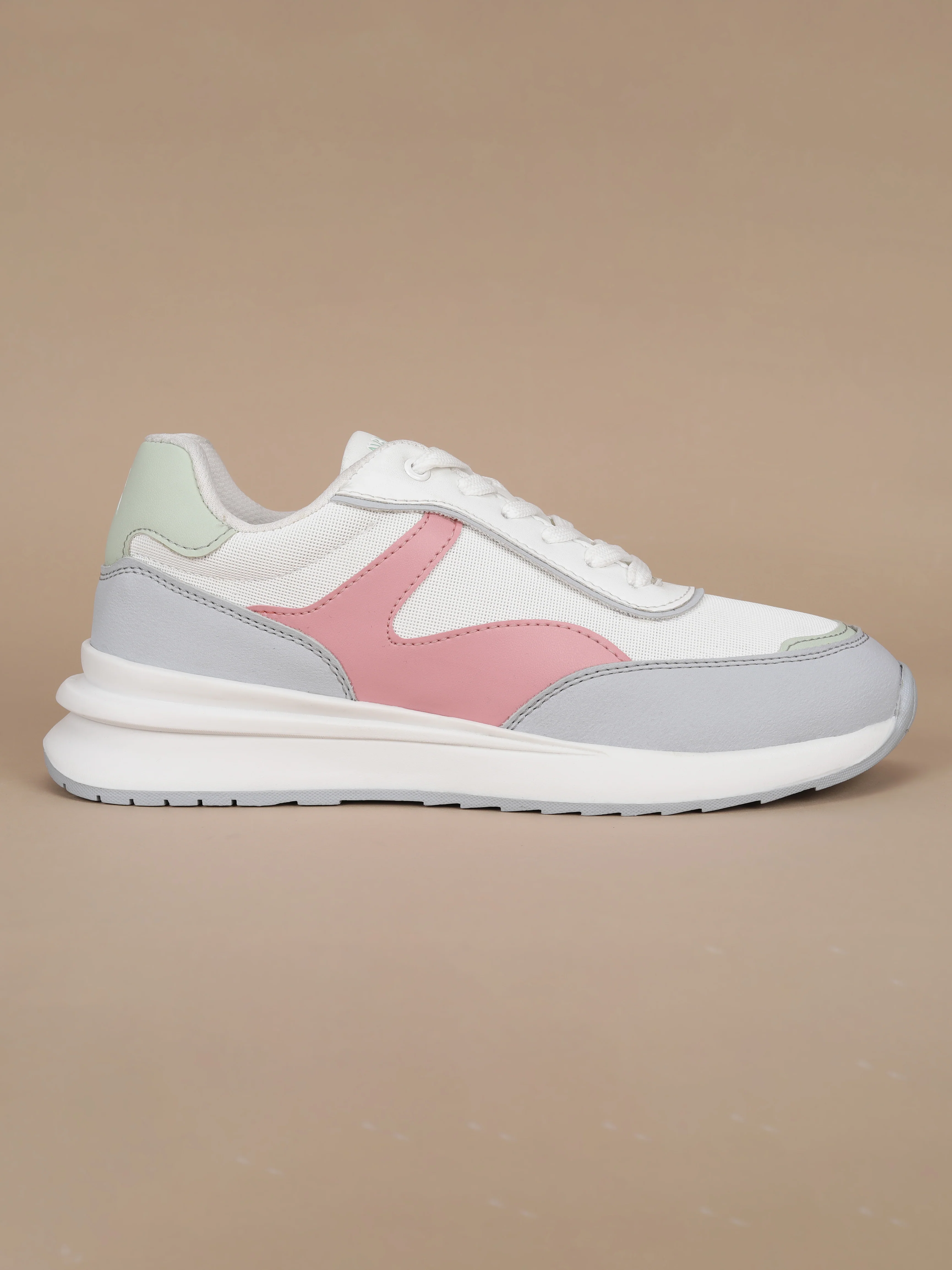 Avant Women's Mova Sneakers - White - Image 2