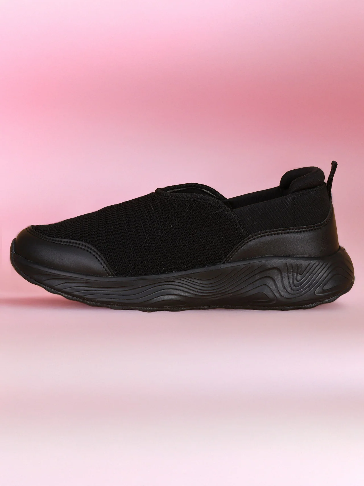 Avant Women's Shadow Slip-On Walking Shoes - Black - Image 3