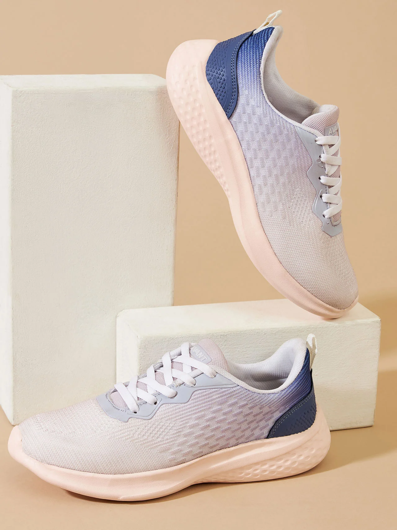 Avant Women's Trail Walking shoes-Violet - Image 8