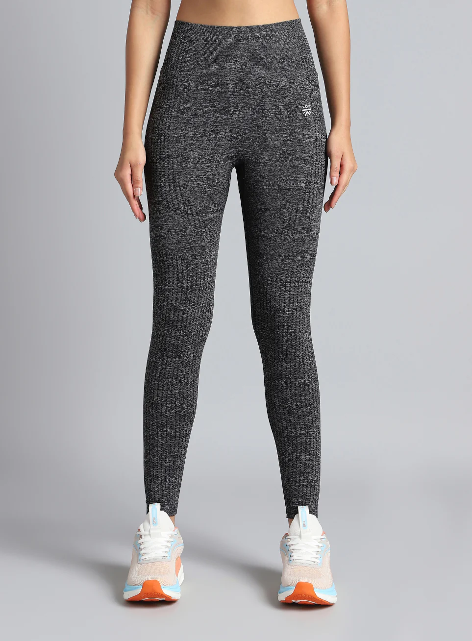 Black Seamless Sports Tights - Image 4