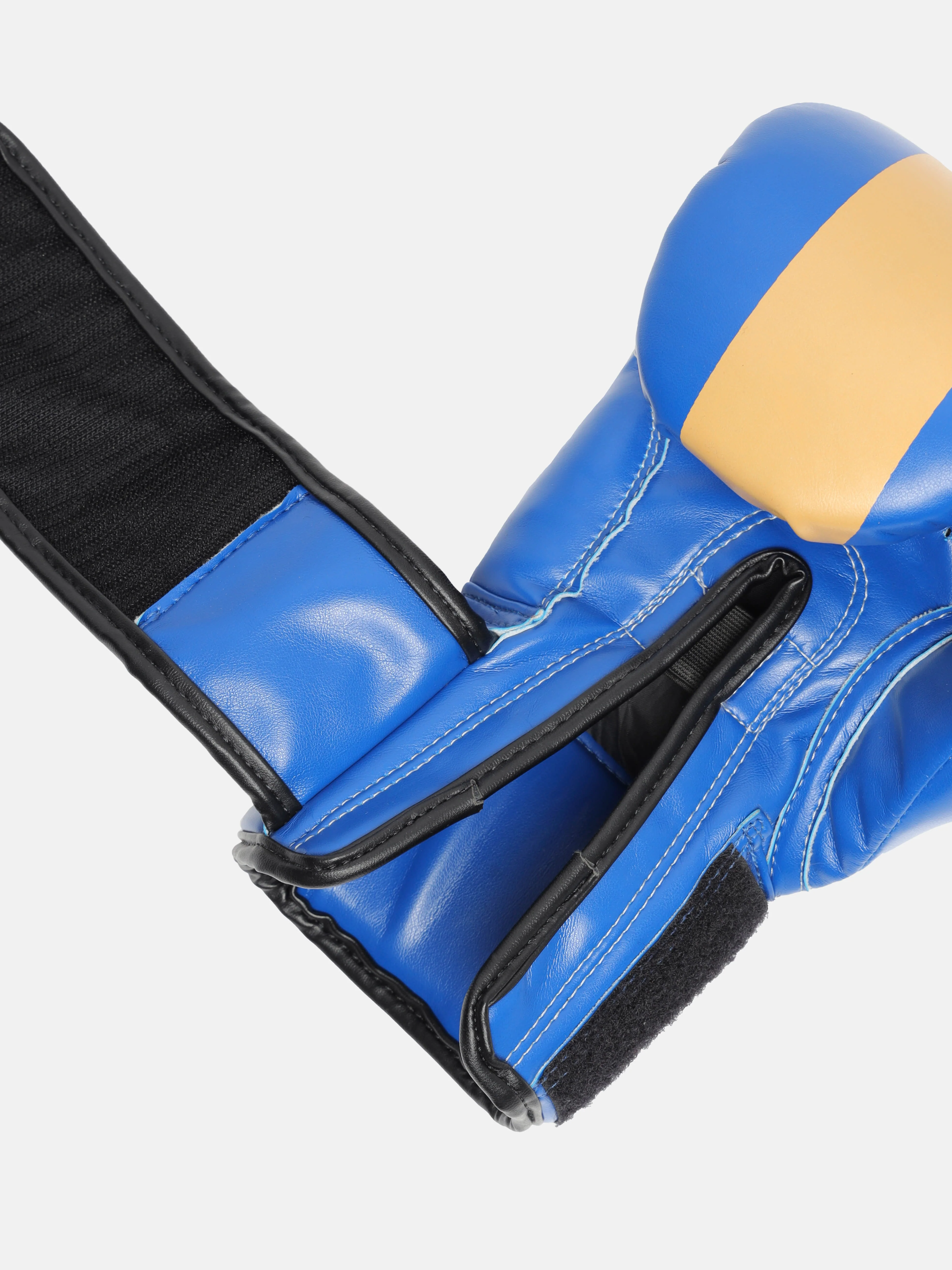 Combo Boxing Gloves with Handwraps - Image 5