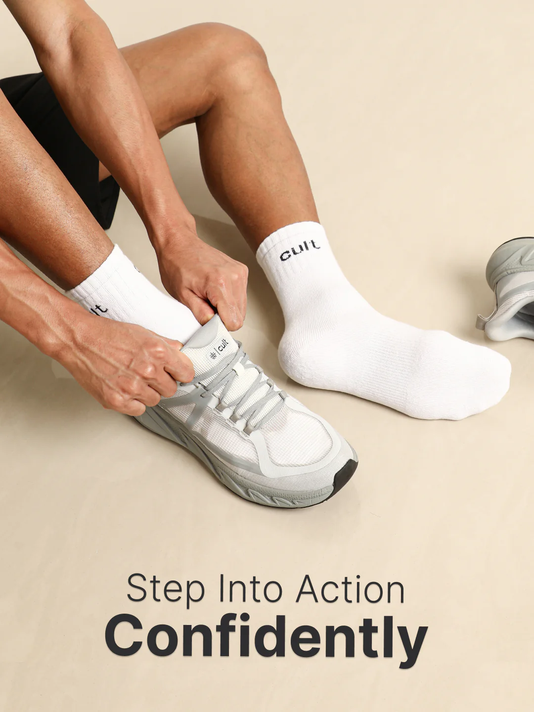 Sports Crew Length Pack of 2 White Men's Cotton Socks - Image 2