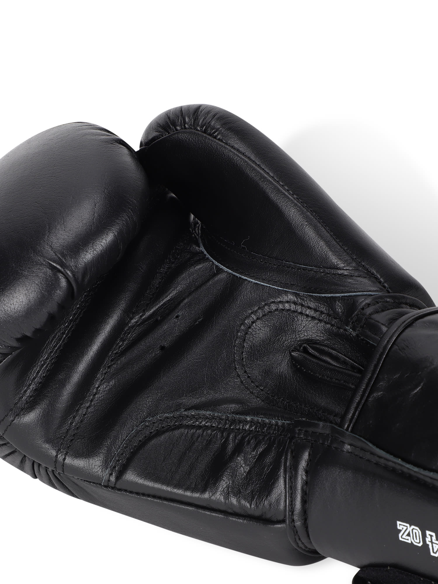 cult.fit Boxing Gloves - 10Oz - Image 5
