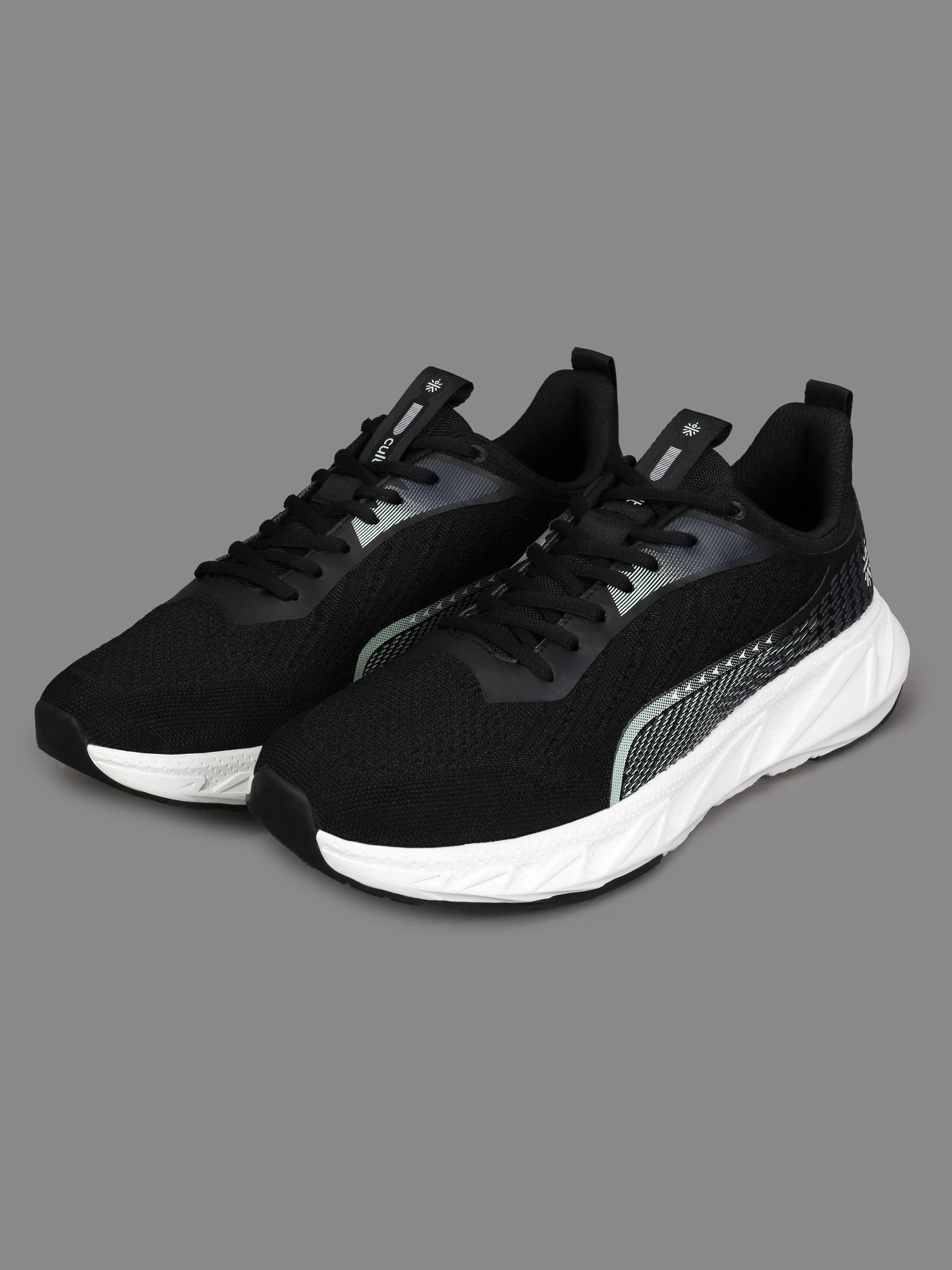 cult Men's Aerion Running Shoes - Black - Image 12