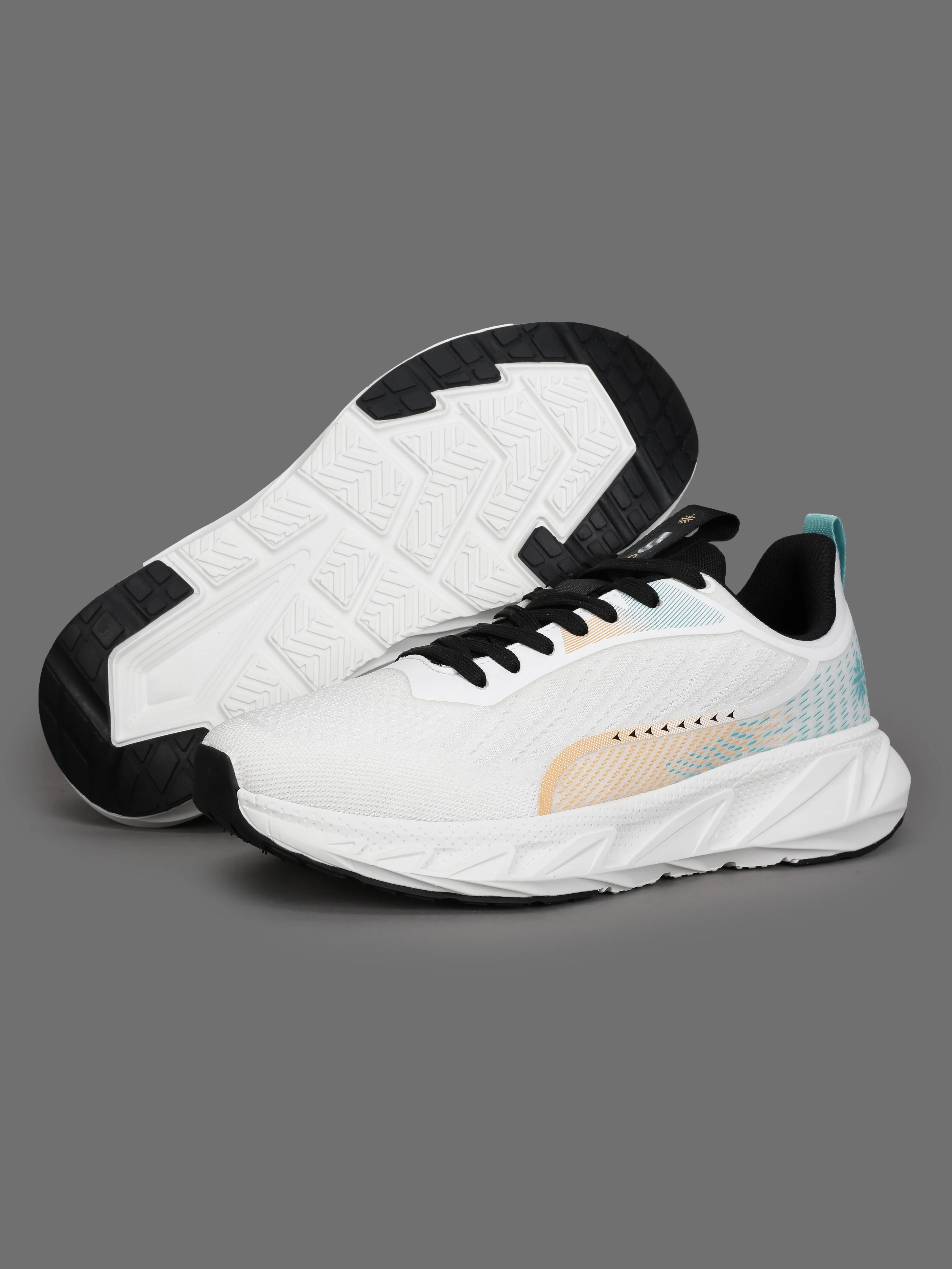 cult Men's Aerion Running Shoes - White - Image 12