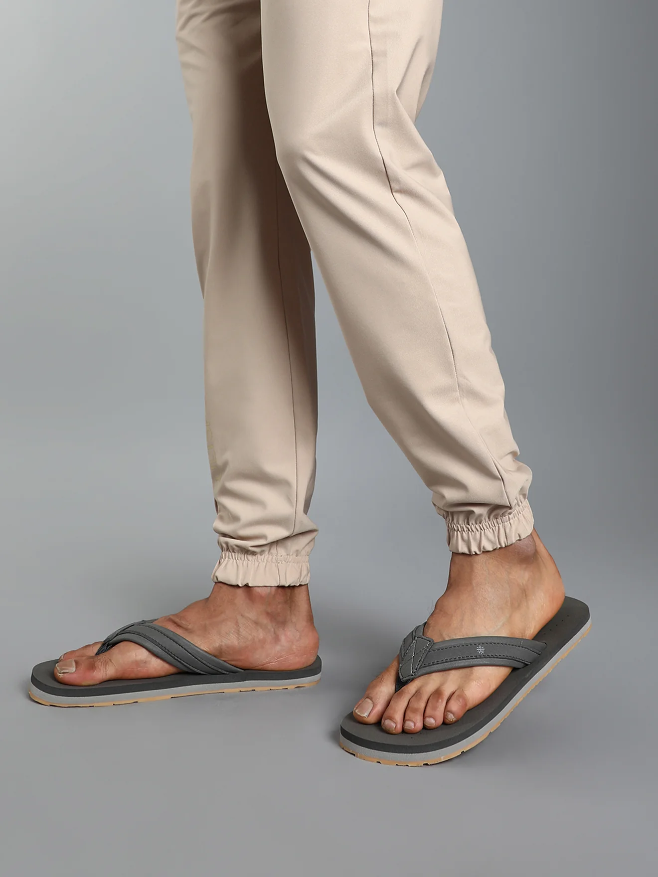 cult Men's Breez Flip Flops - Grey - Image 8