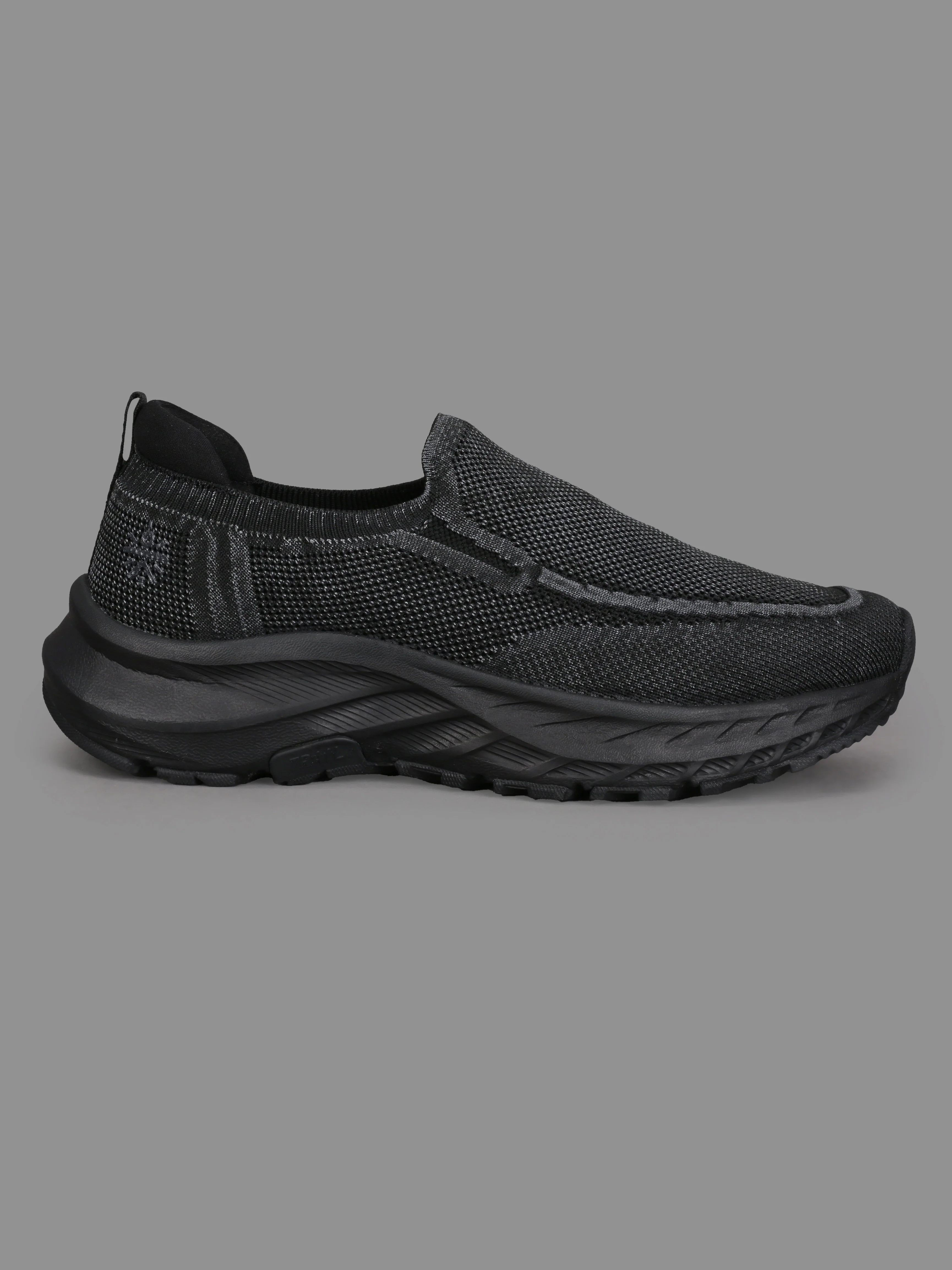 cult Men's Fleeter Slip-On Shoes - Black - Image 4
