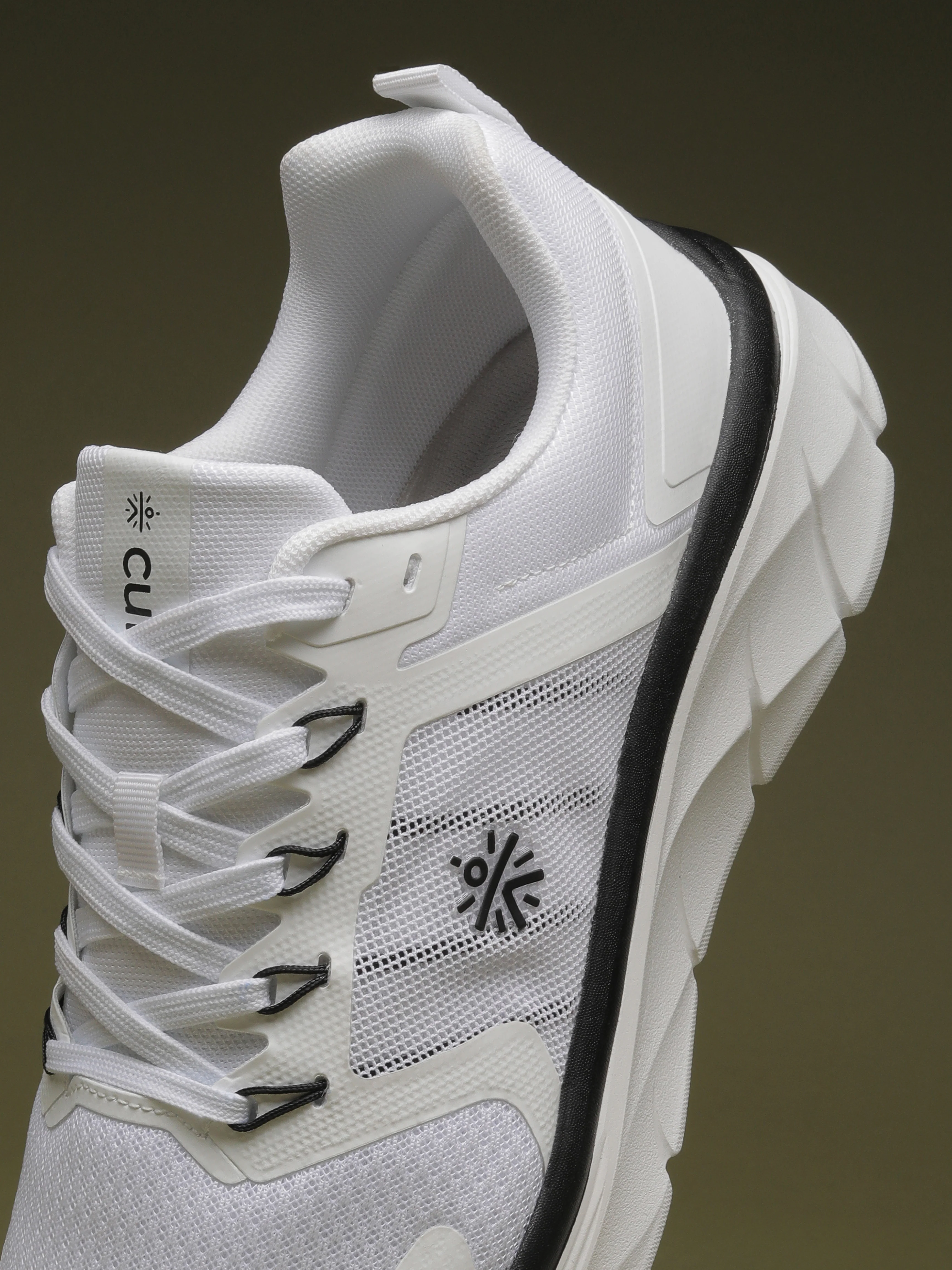 cult Men's Flint Running Shoes - White/Black - Image 11