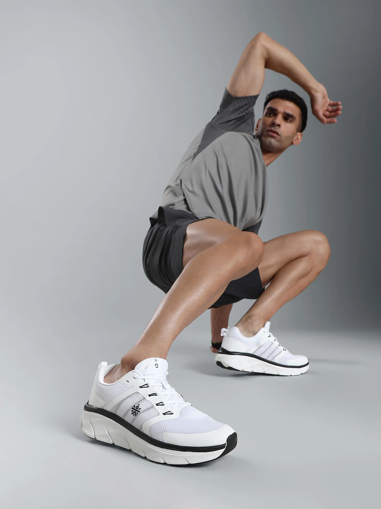 cult Men's Flint Running Shoes - White/Black - Image 2