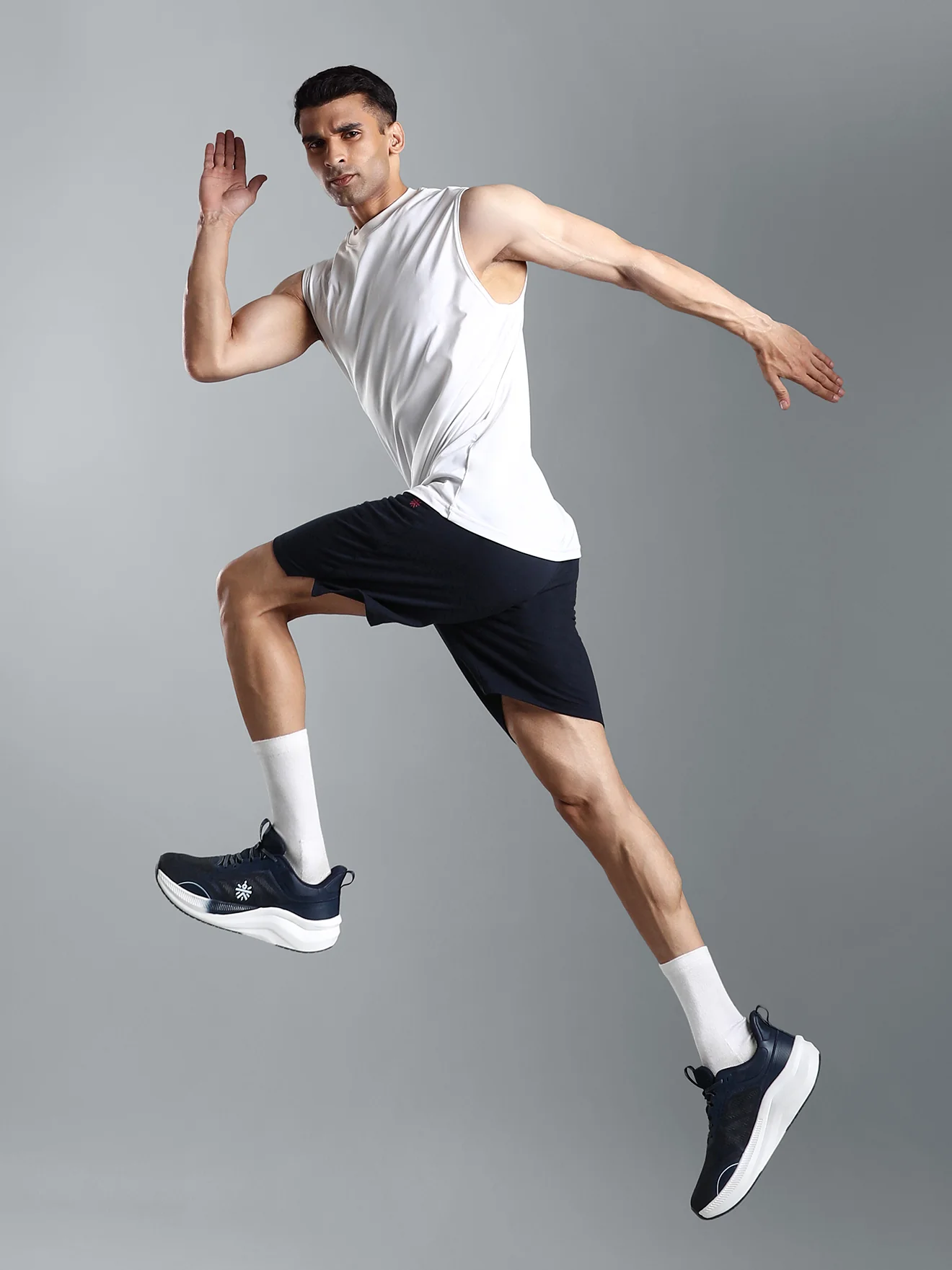 cult Men's Flowtech Running Shoes - Navy/Ice Blue - Image 2