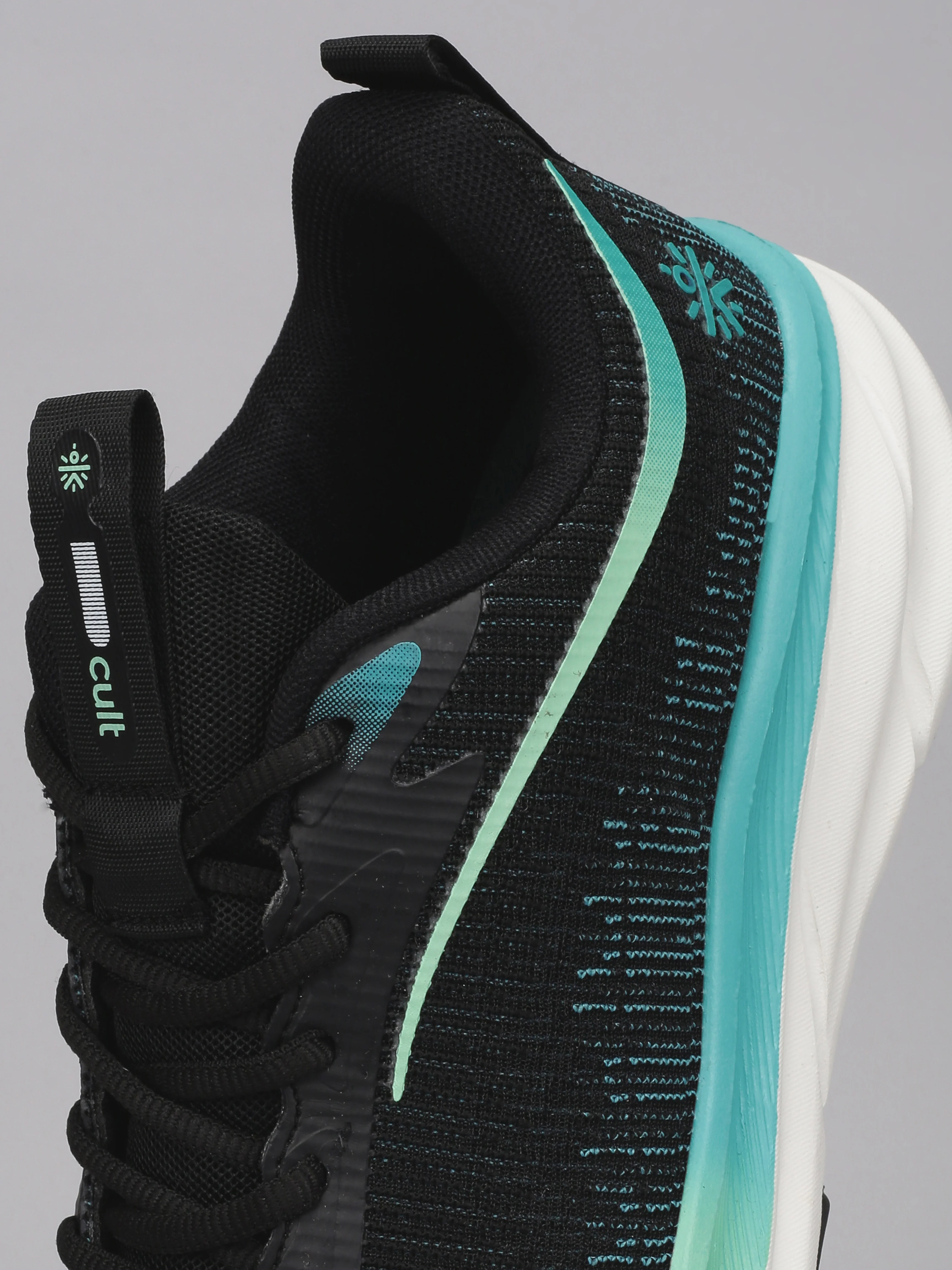 cult Men's Flytor Running Shoes - Black/Sea Green - Image 10
